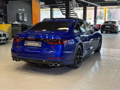Annonce voiture d'occasion Audi S8 - CARADIZE
