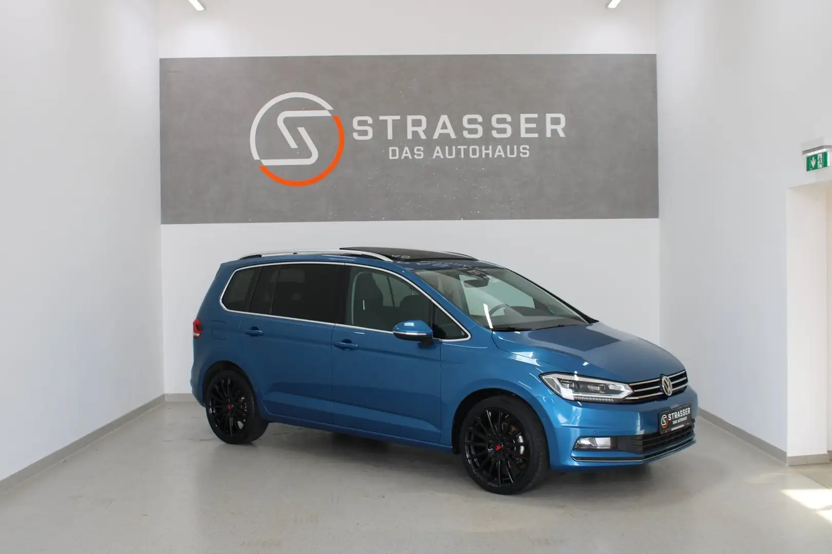 Volkswagen Touran Highline TDI SCR DSG Blau - 1