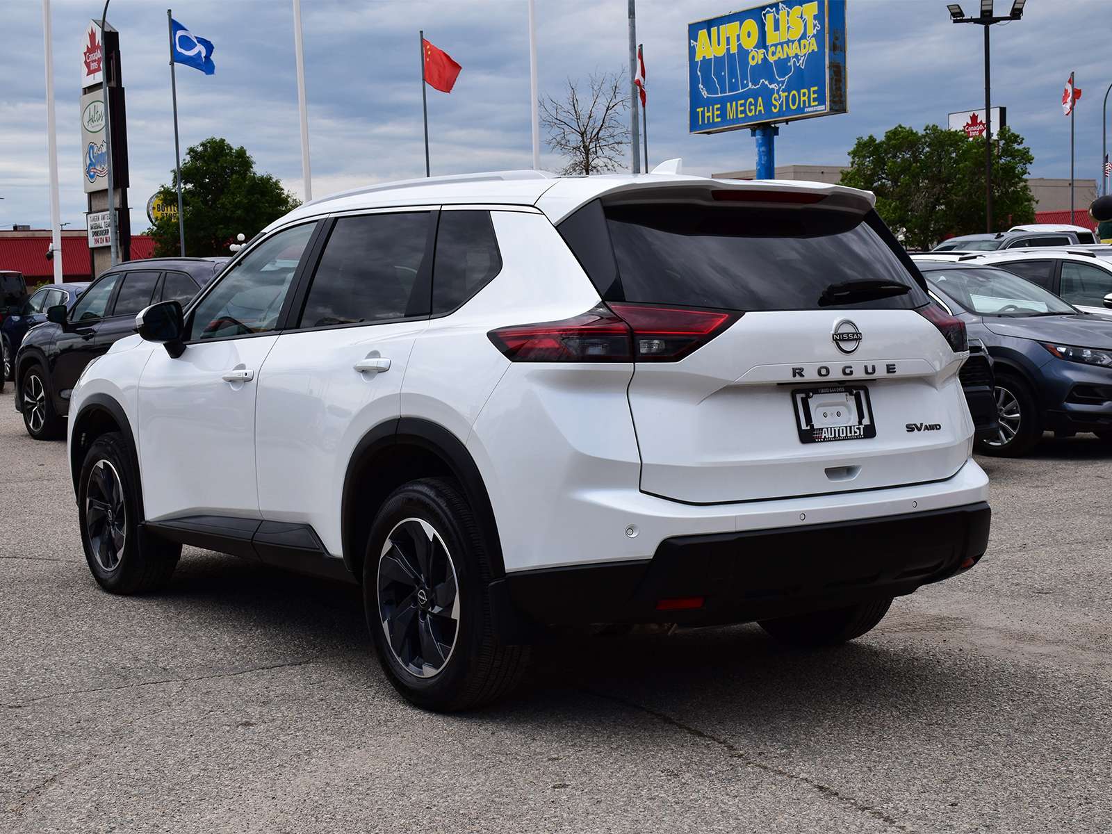 2024 Nissan Rogue SV MOONROOF*AWD*HEATED SEATS*BSM*FACTORY WARRANTY* — снимка 1