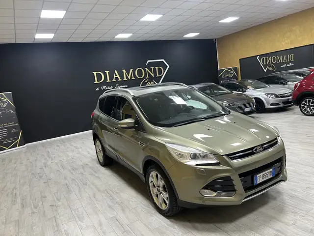 Ford Kuga 2.0 Tdci 4X4 “TETTO/AUT/NAV/RETRO/PELLE”-2013