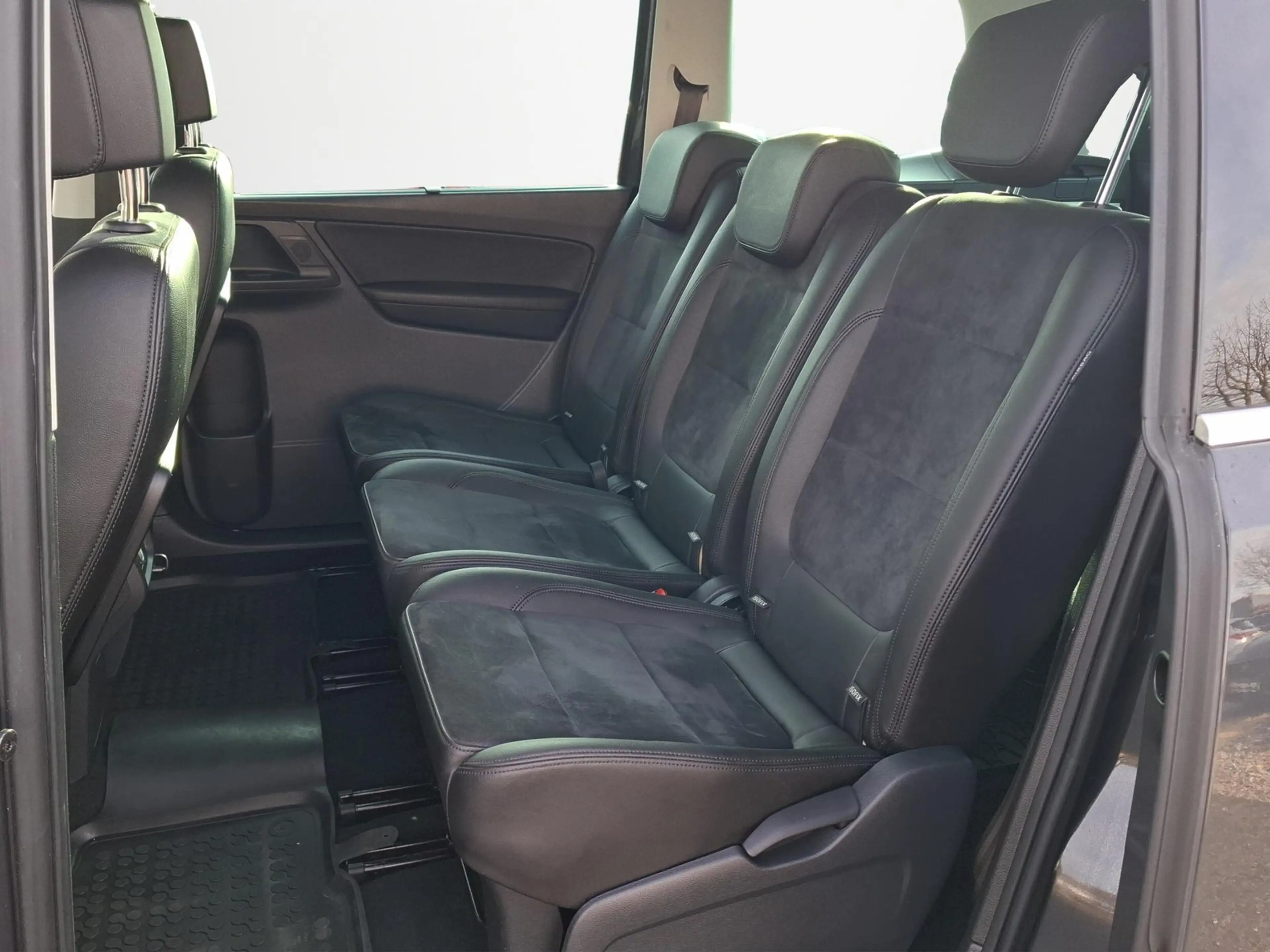 Volkswagen Sharan 1.4 TSI Highline KLIMA / NAVI / ACC / DYNAUDIO / K — photo 15