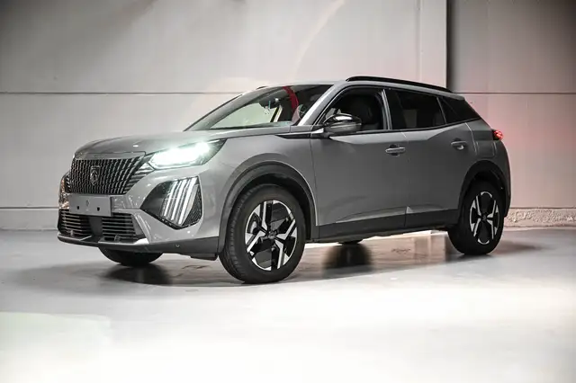 Peugeot 2008 ALLURE 1.2 TURBO 130 EAT8 /NAV / CAMERA