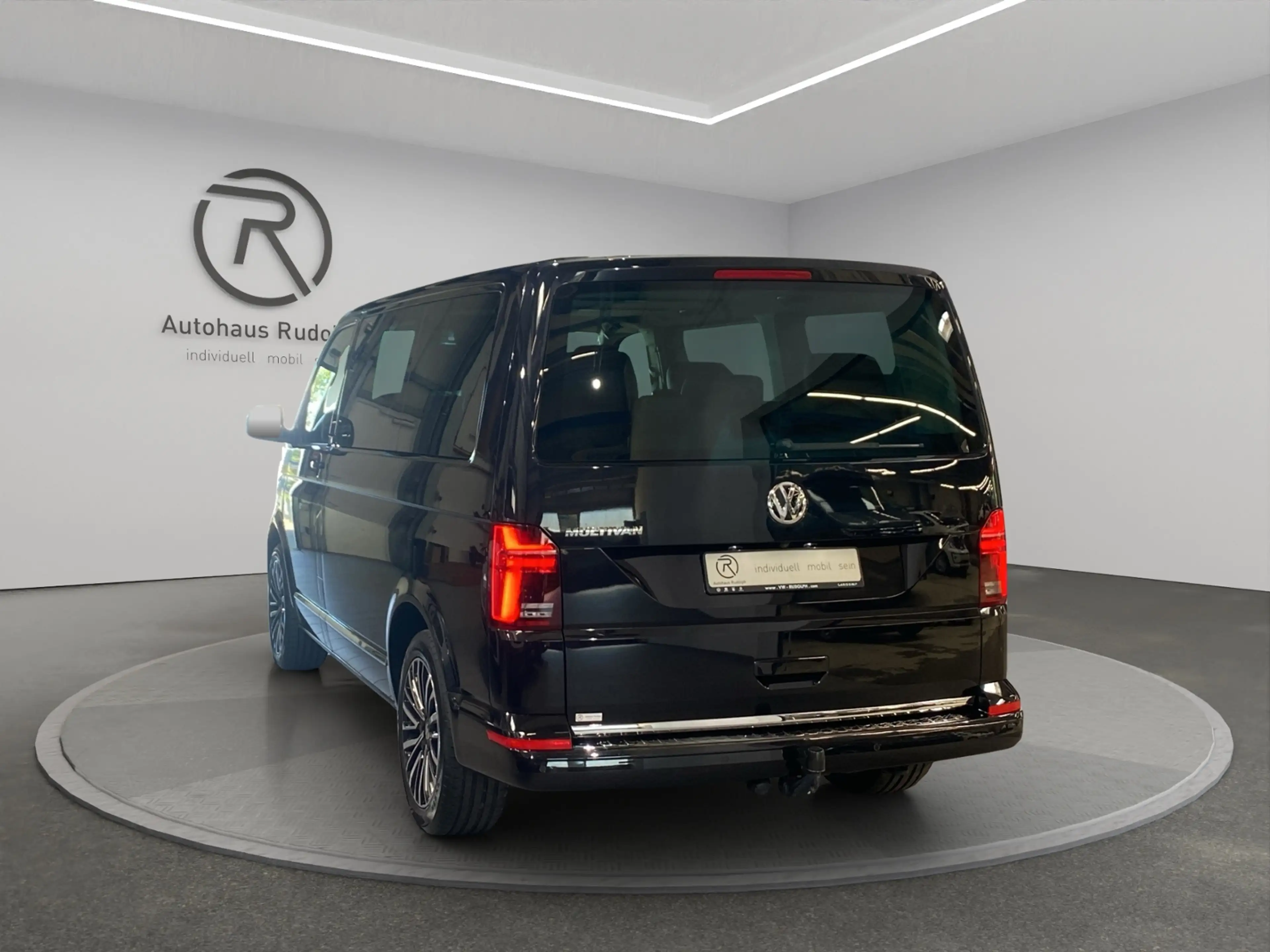 Volkswagen T6.1 Multivan 2.0 TDI DSG Comfortline KR — photo 3
