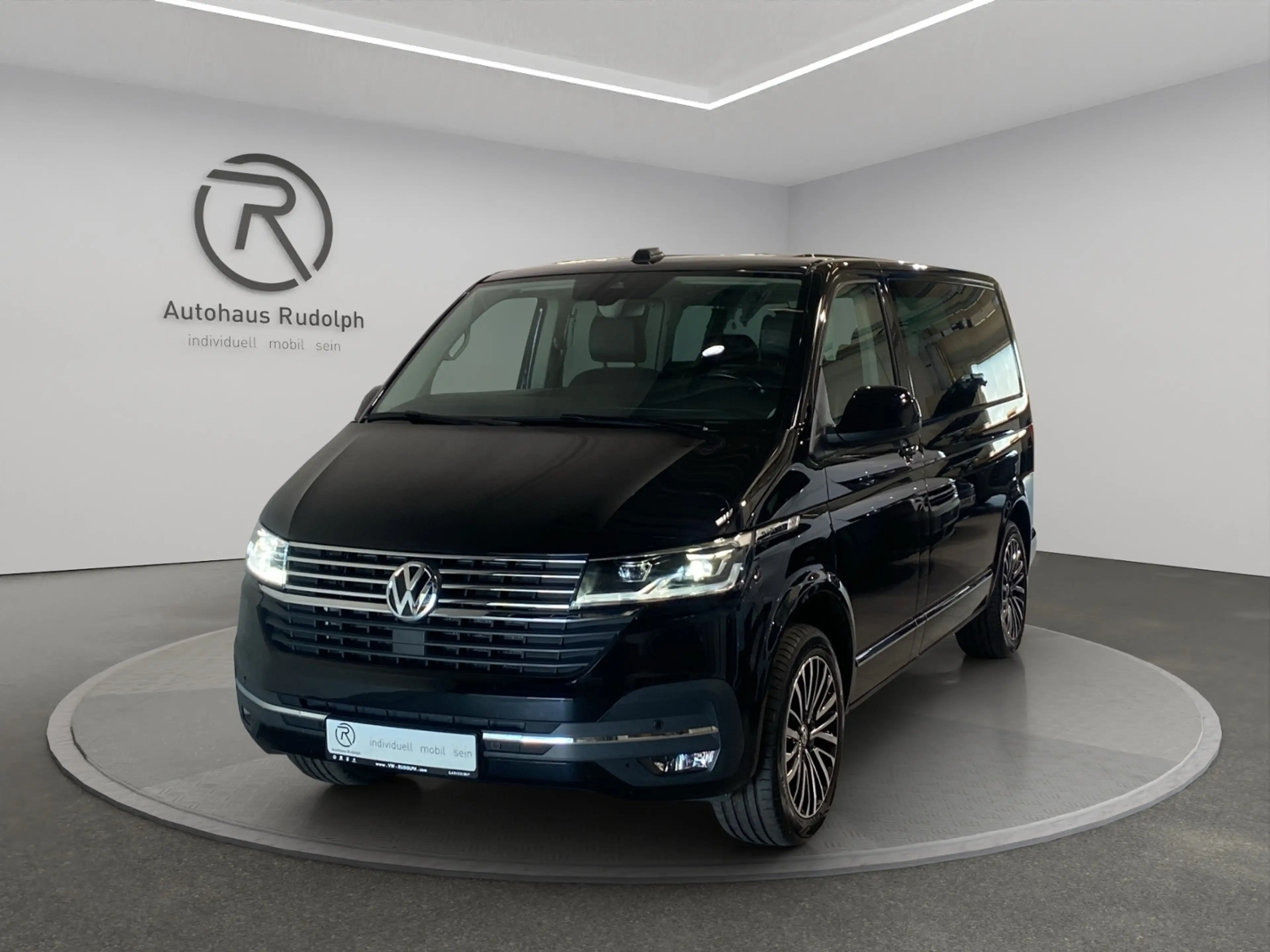 Volkswagen T6.1 Multivan 2.0 TDI DSG Comfortline KR — photo 2