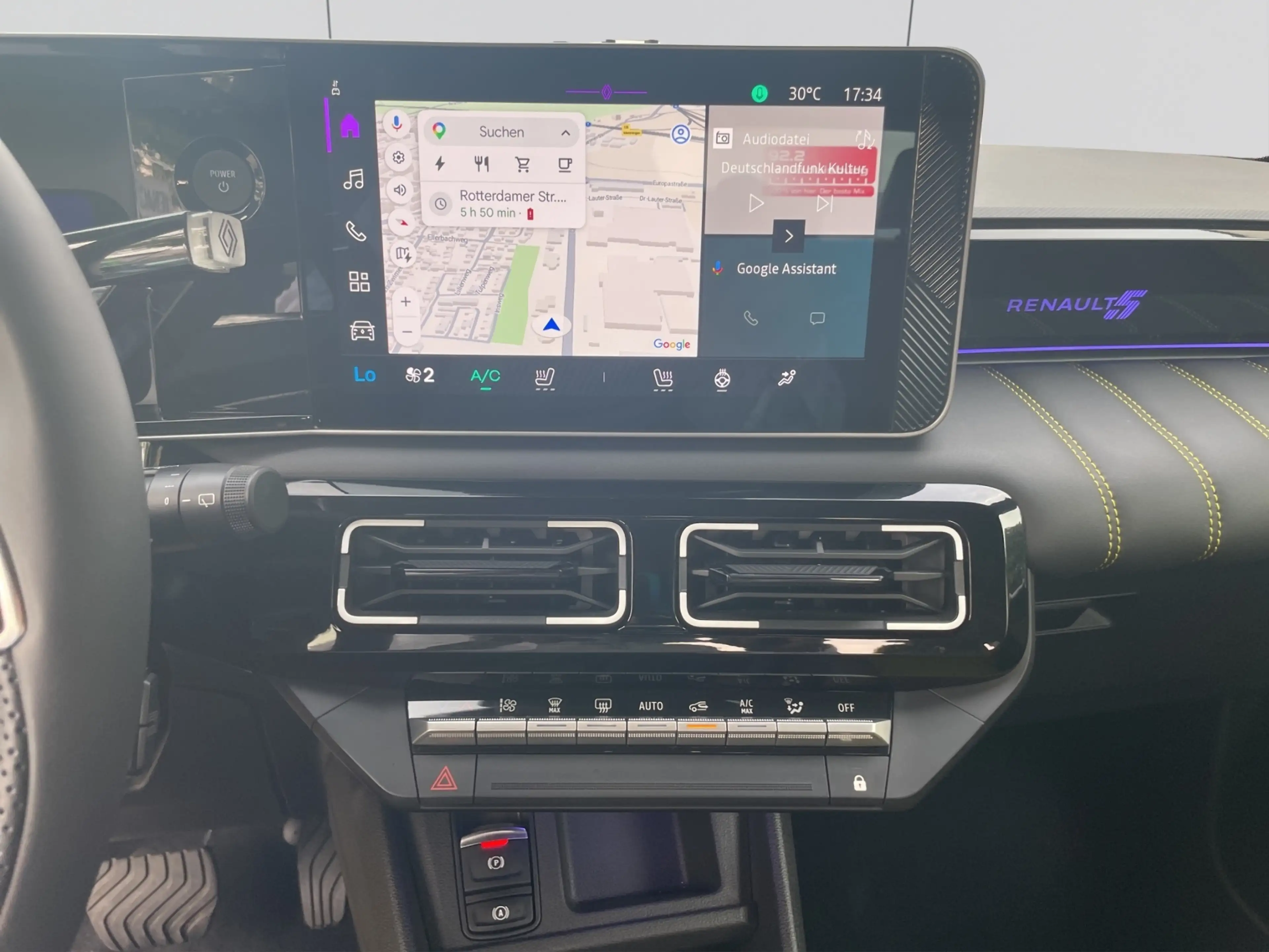 Renault R 5 E-Tech Iconic Five 150 Comfort Range — photo 13