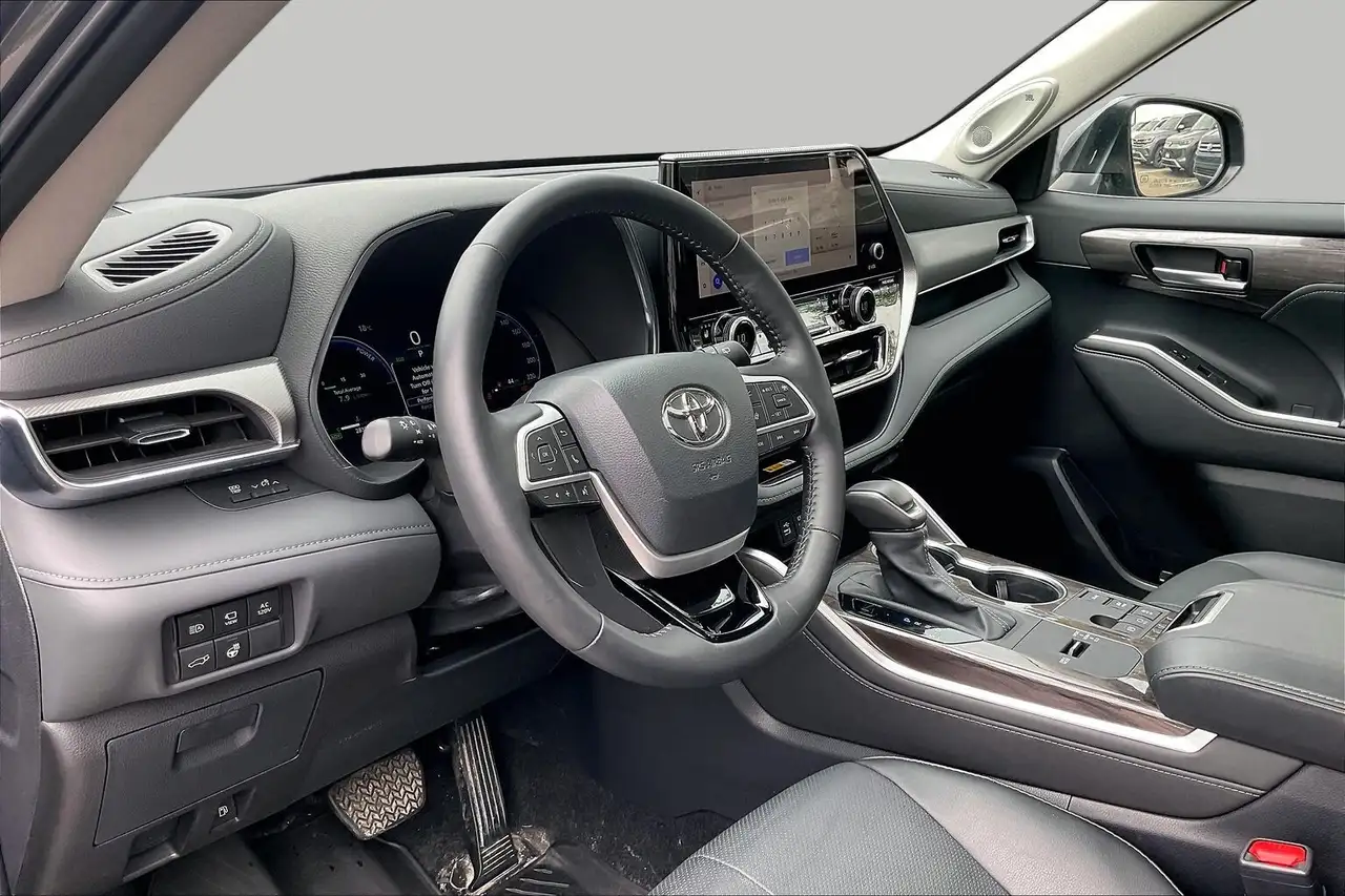 Toyota Highlander photo Toyota Highlander