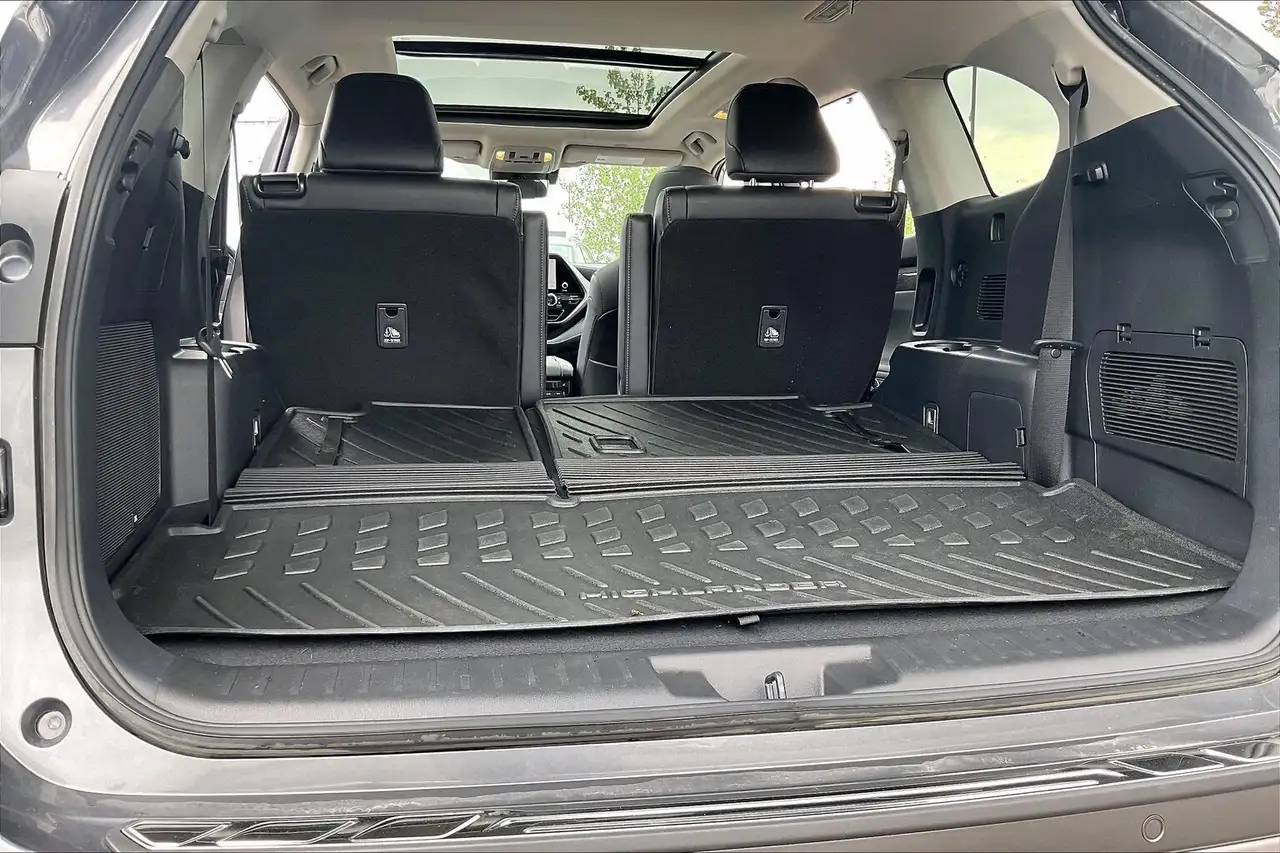 Toyota Highlander photo Toyota Highlander