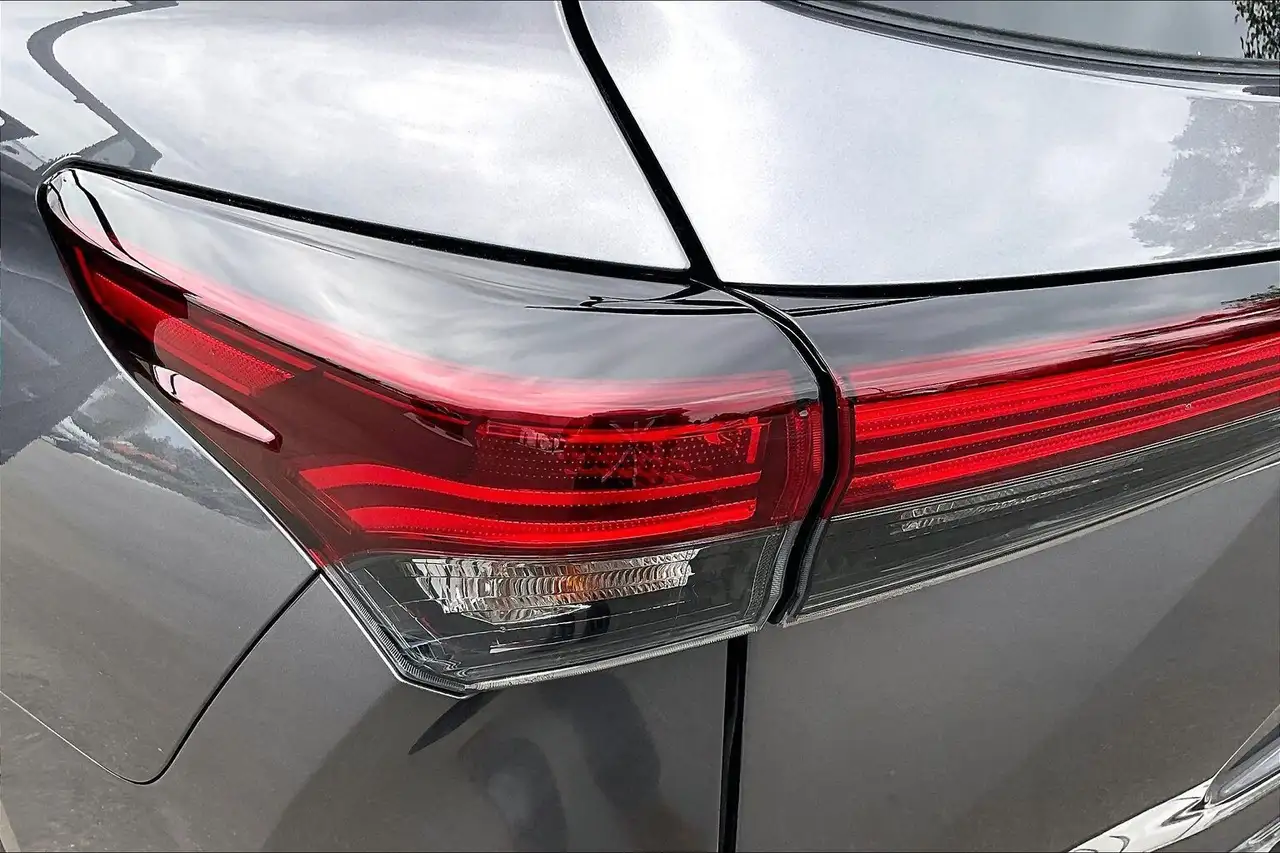 Toyota Highlander photo Toyota Highlander