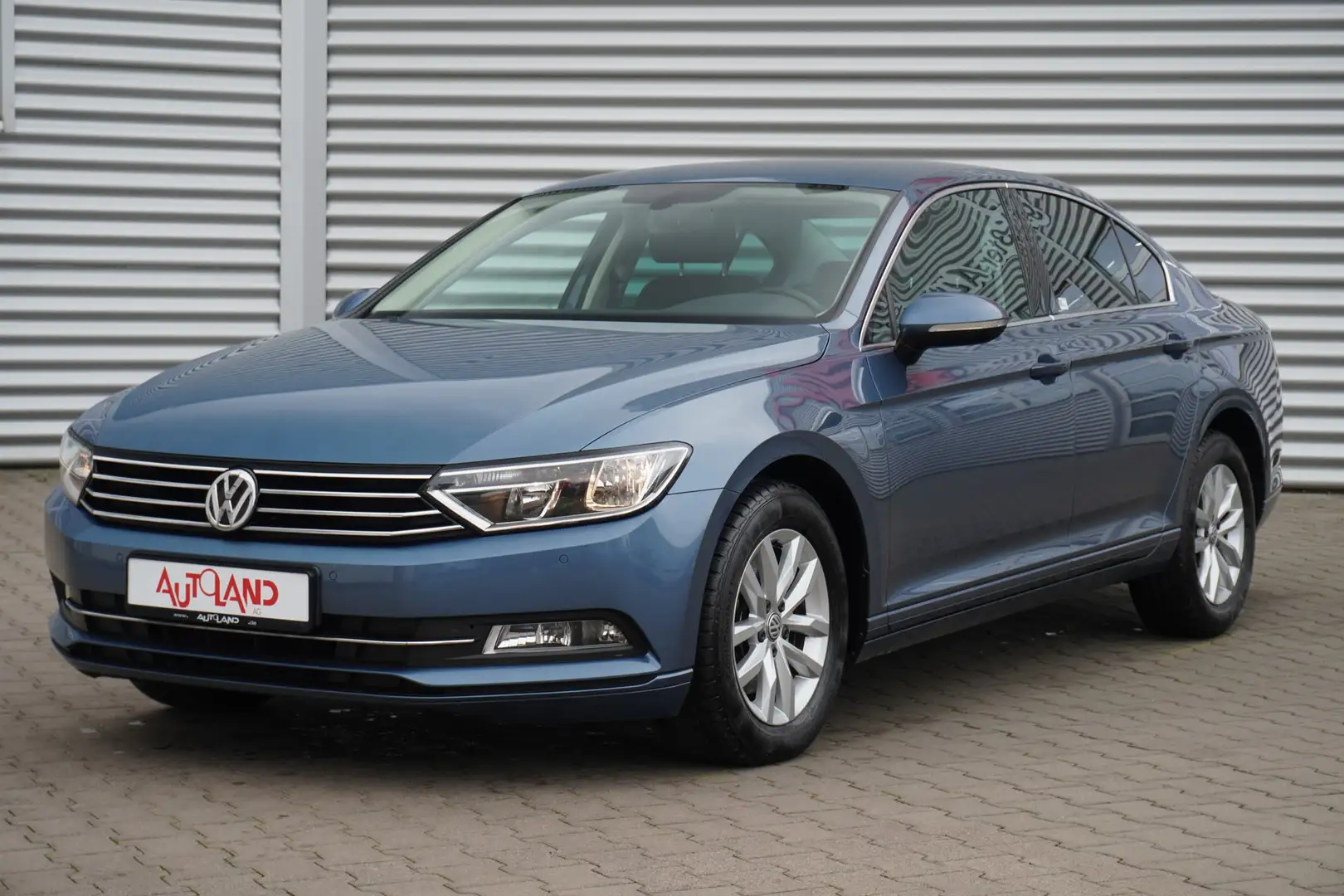 Volkswagen Passat 1.4 16V TSI Comfortline Navi ACC Tempomat Modrá - 2