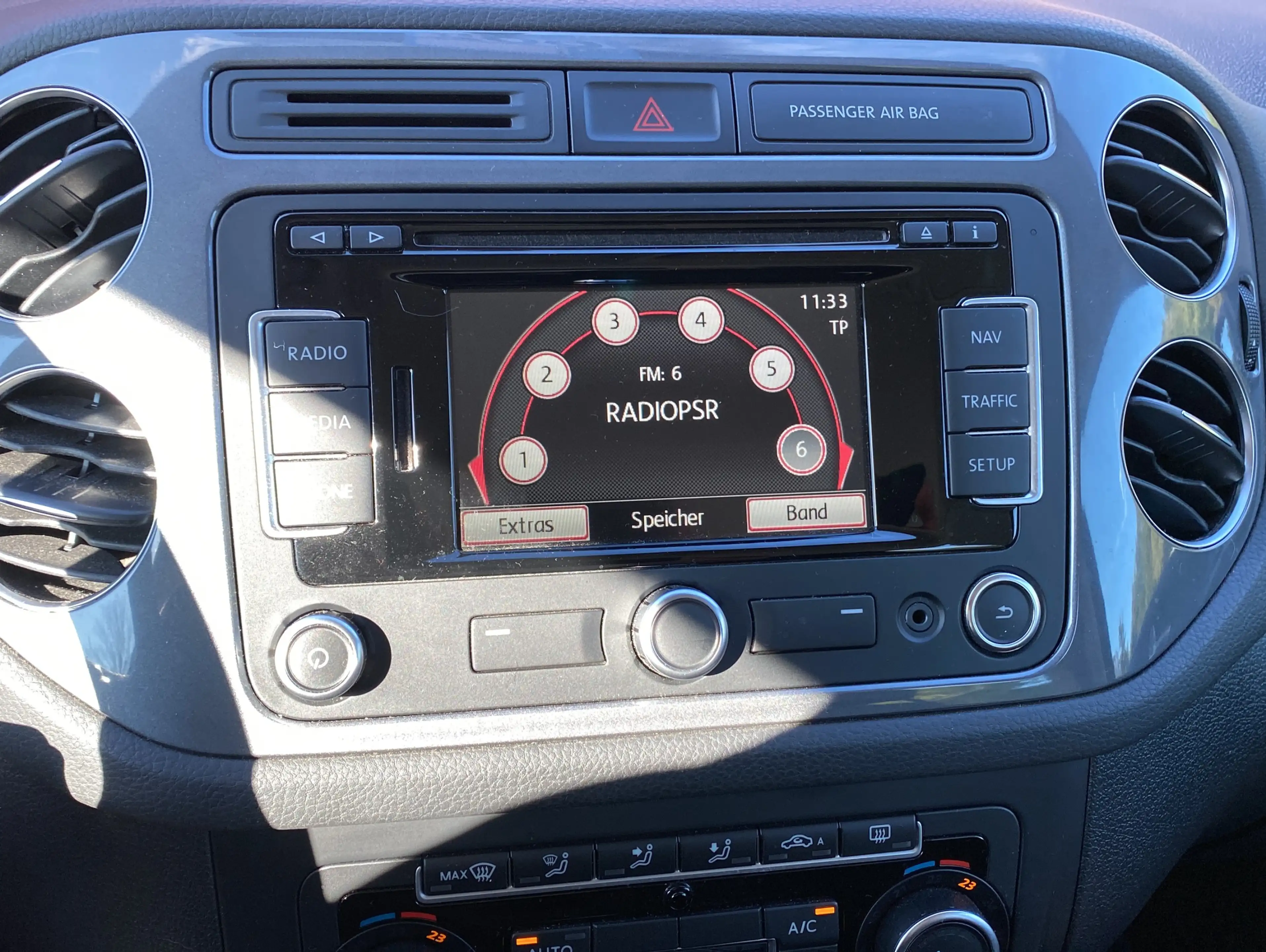 Volkswagen Tiguan 1.4 TSI Trend & Fun BMT*Sitzh.*Navi* — photo 7