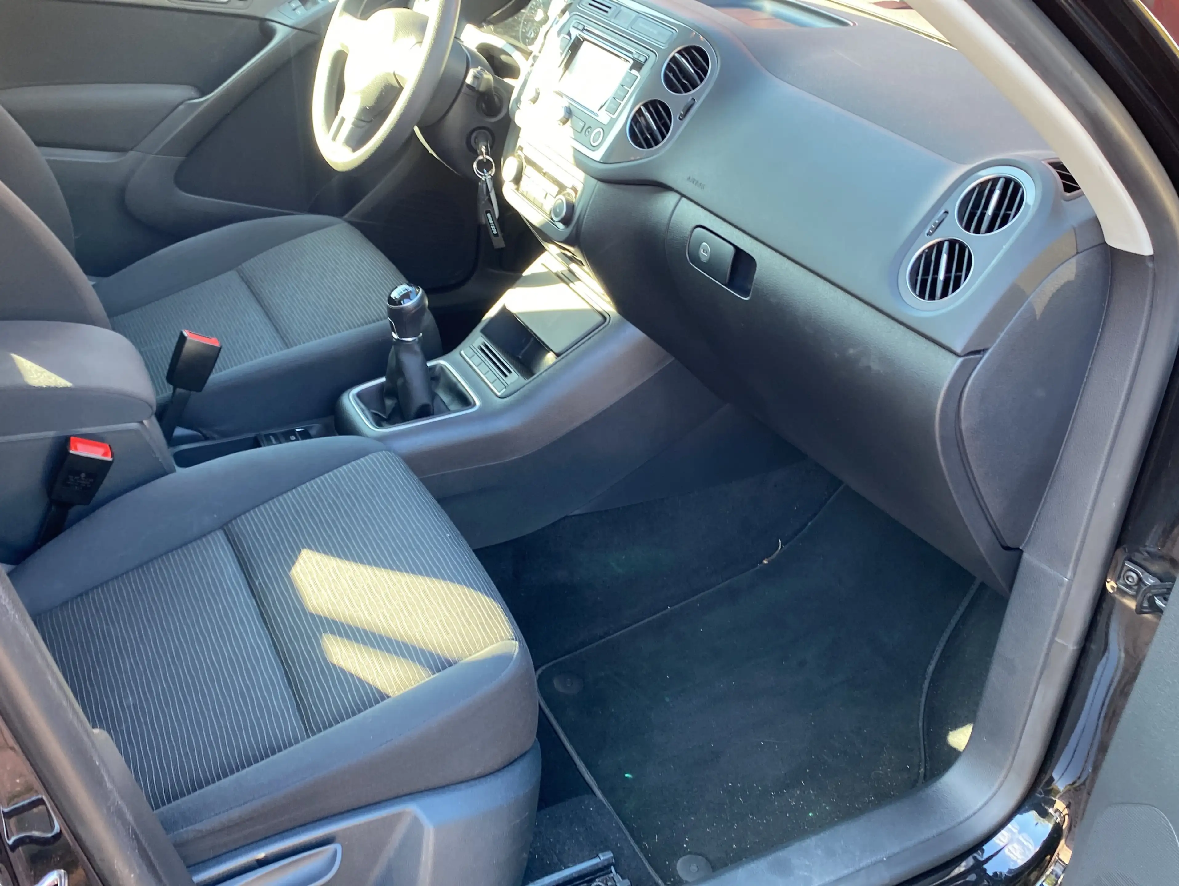 Volkswagen Tiguan 1.4 TSI Trend & Fun BMT*Sitzh.*Navi* — photo 11