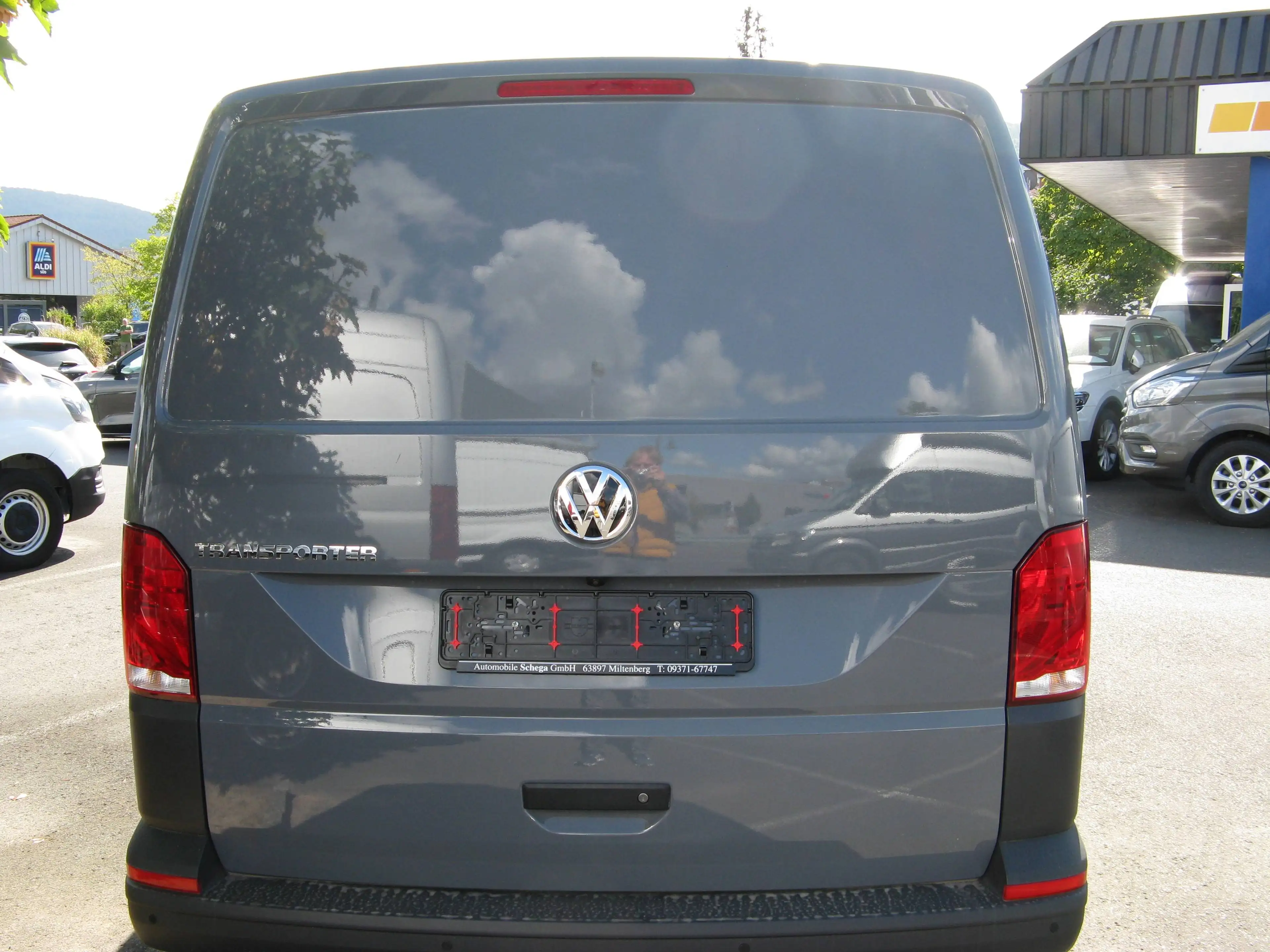 Volkswagen T6.1 Transporter FWD 2.0 TDI 150PS KAM PDC AUTOM-GG 1HD — photo 3