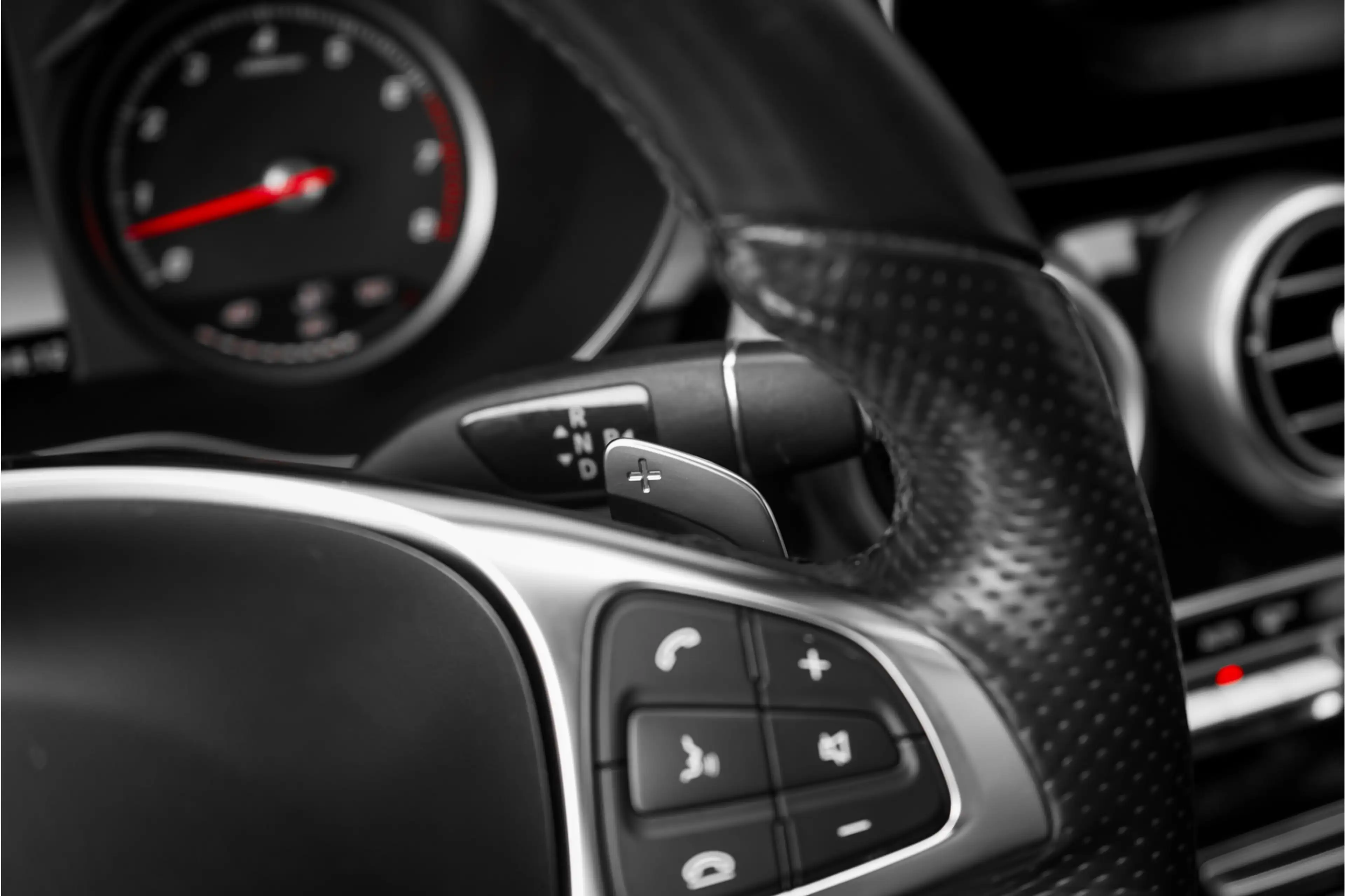 Mercedes-Benz C 400 Estate 4MATIC AMG Airmatic Pano ACC Burmester HUD — photo 39