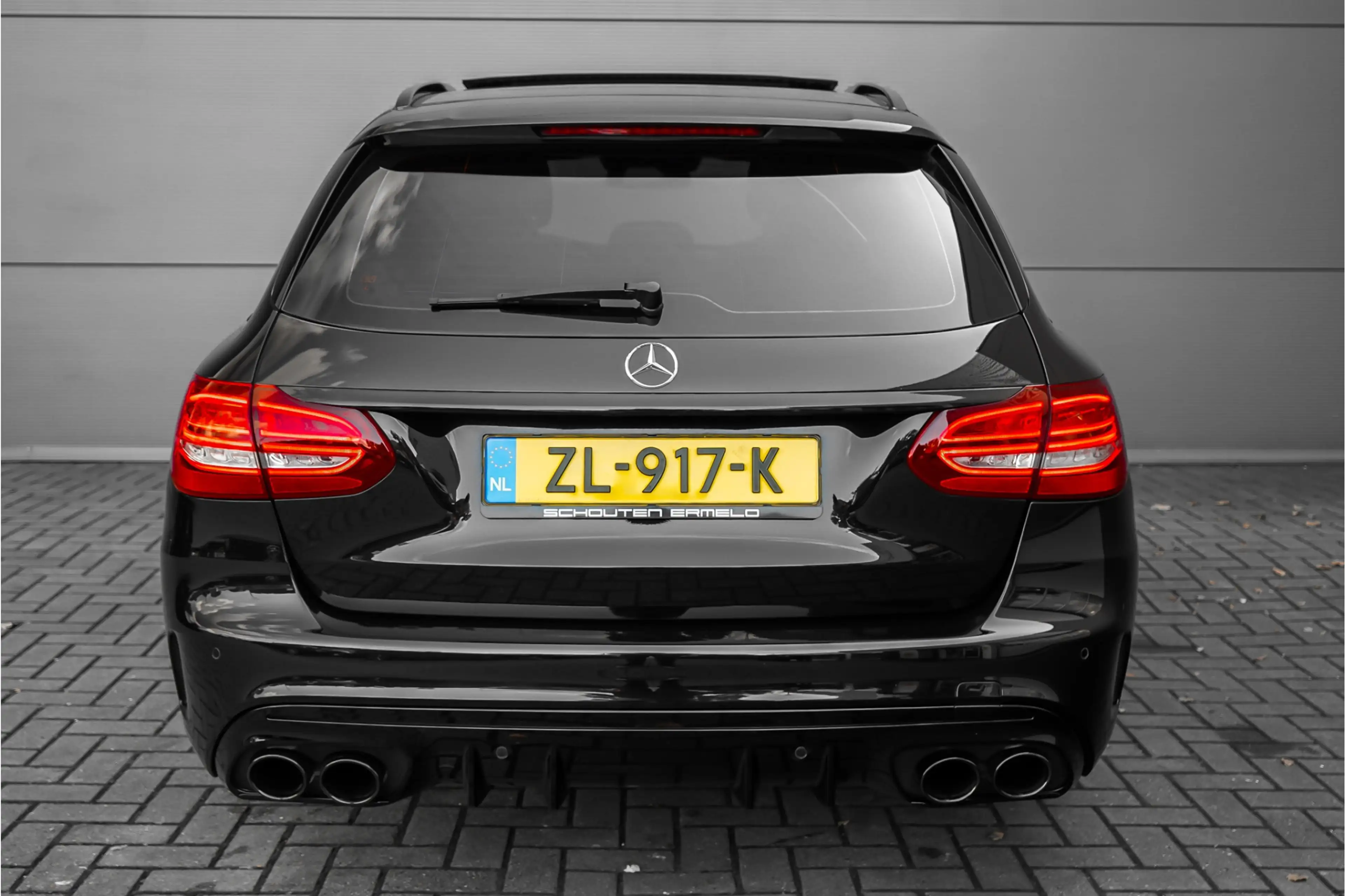 Mercedes-Benz C 400 Estate 4MATIC AMG Airmatic Pano ACC Burmester HUD — photo 12