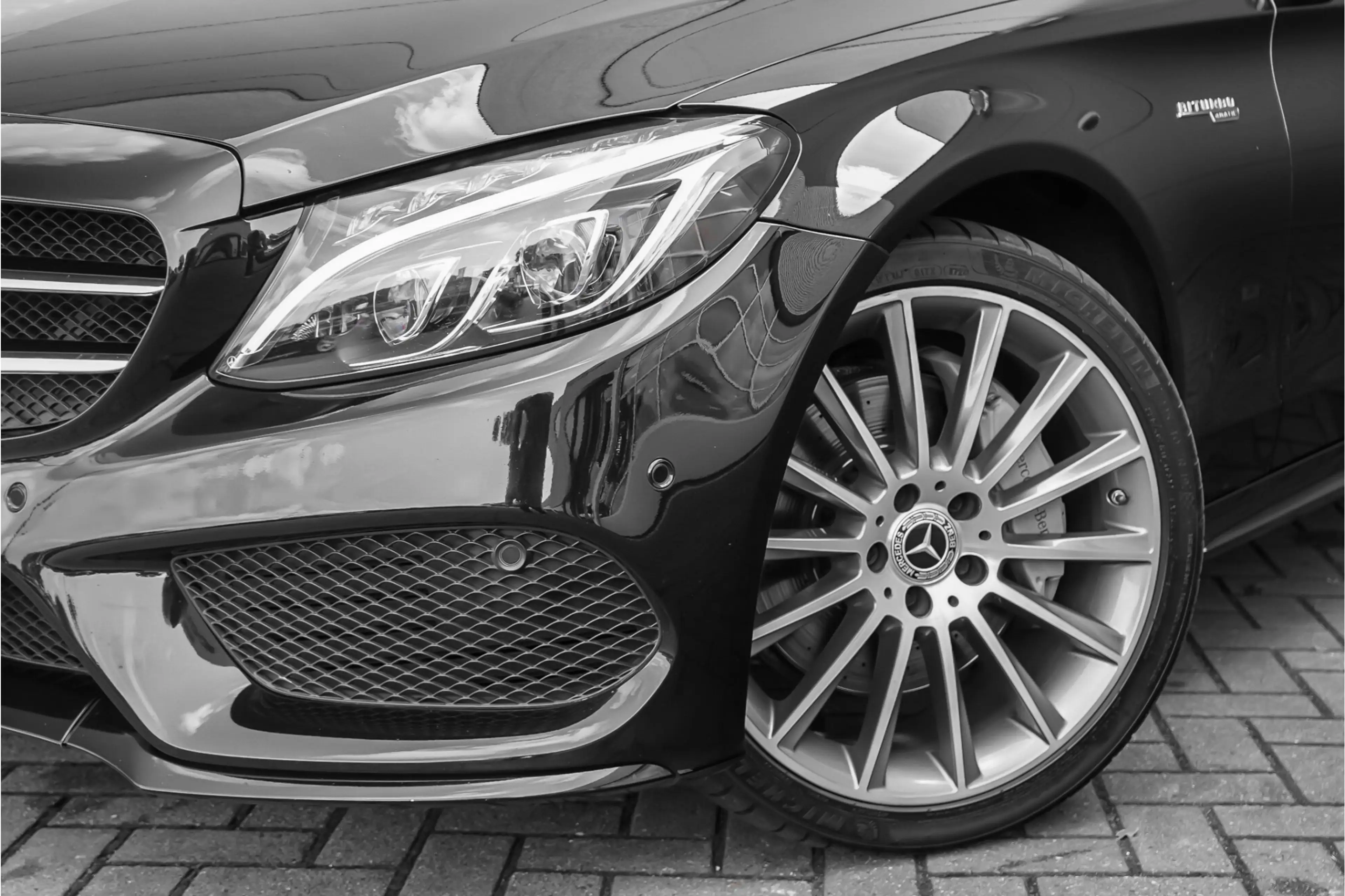 Mercedes-Benz C 400 Estate 4MATIC AMG Airmatic Pano ACC Burmester HUD — photo 17