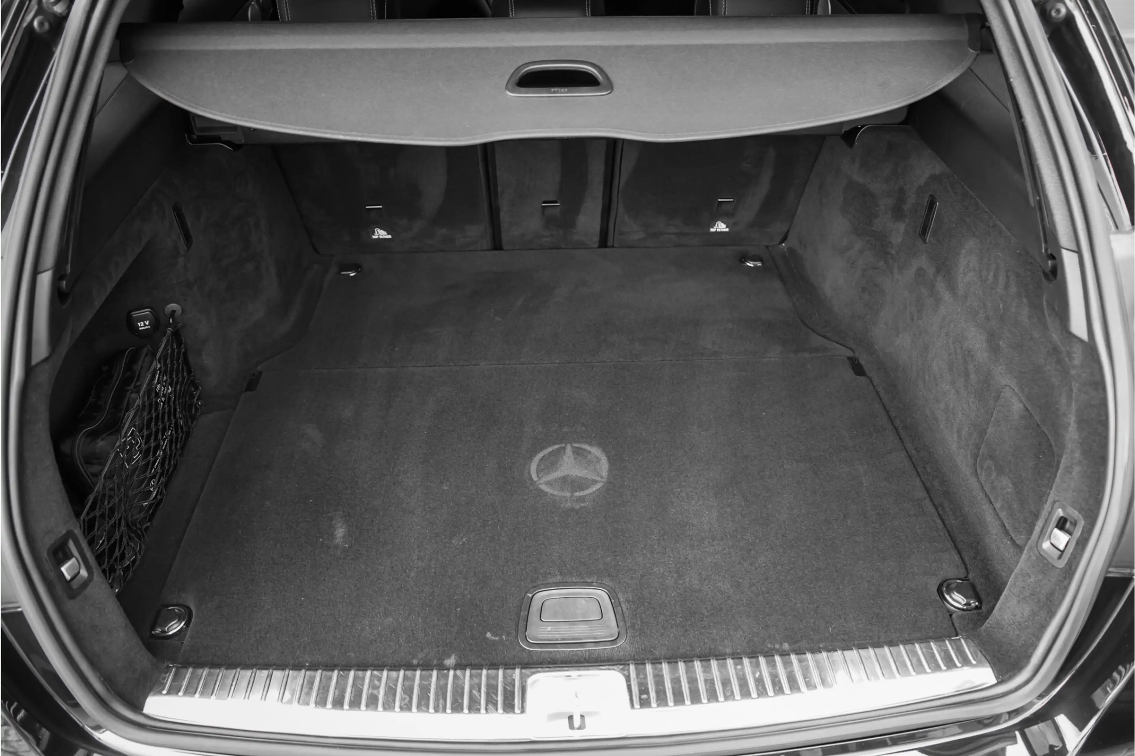 Mercedes-Benz C 400 Estate 4MATIC AMG Airmatic Pano ACC Burmester HUD — photo 7