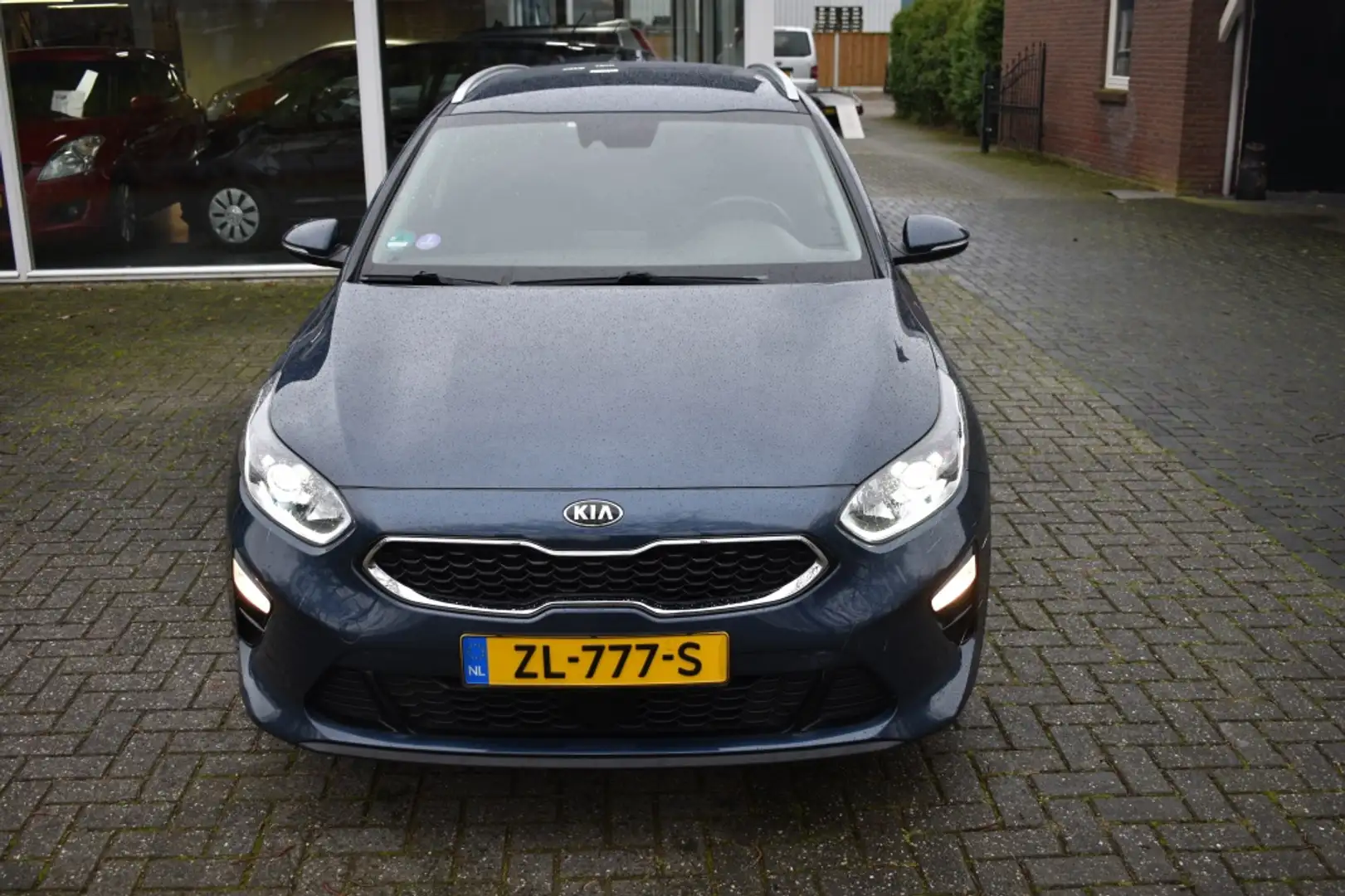 Kia Ceed SW / cee'd SW Sportswagon 1.4 T-GDi Dynamic.PlusLine. NAVI CAMER Blau - 2