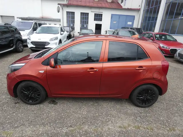 Kia Picanto view 4