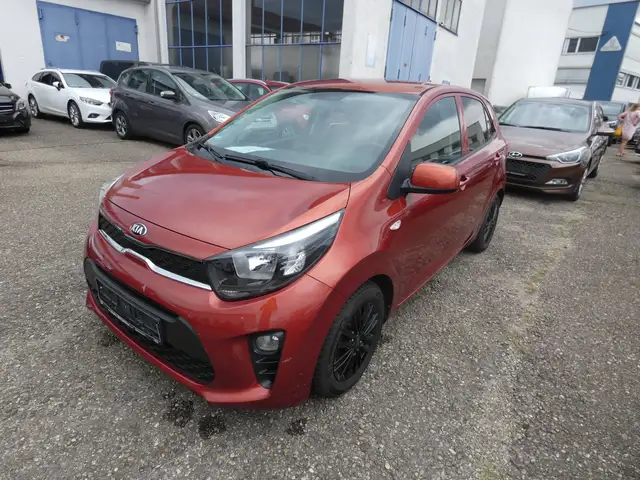 Kia Picanto view 3