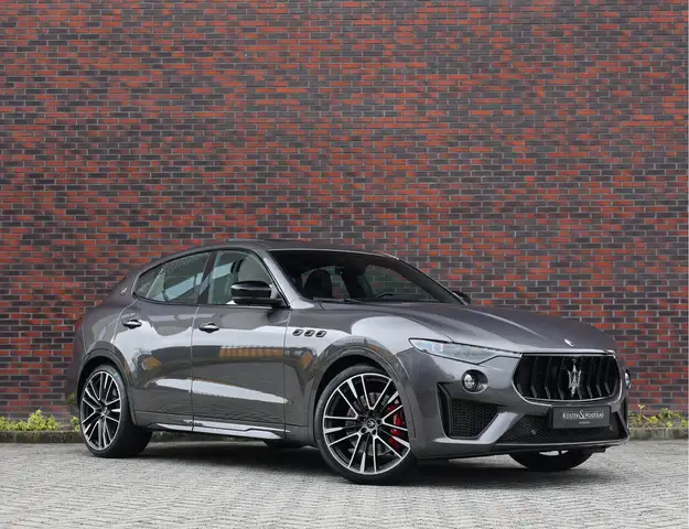 Maserati Levante 3.8 V8 Trofeo | Pano - 360cam - 1 eig.