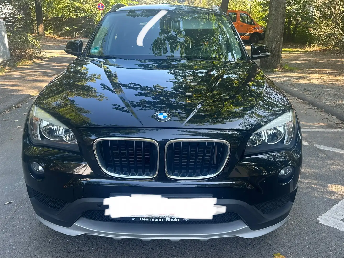 BMW X1 X1 sDrive18d Schwarz - 2