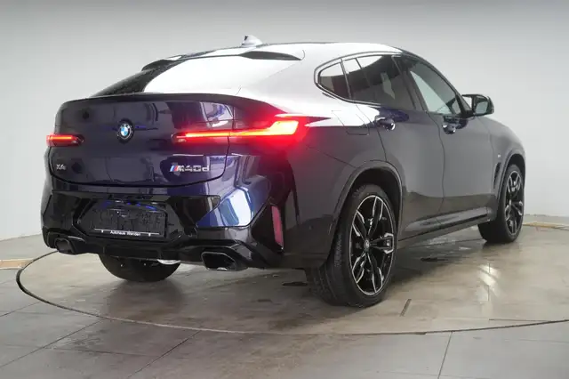 BMW X4 M view 4