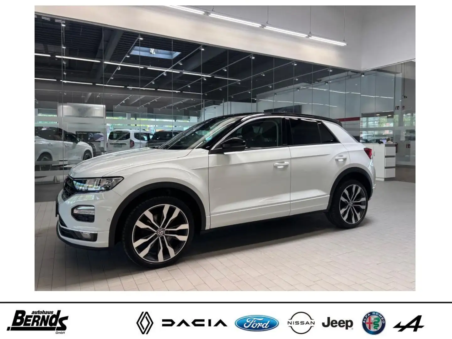 Volkswagen T-Roc 1.0 TSI OPF IQ.DRIVE KLIMAUTO NAVI Wit - 1
