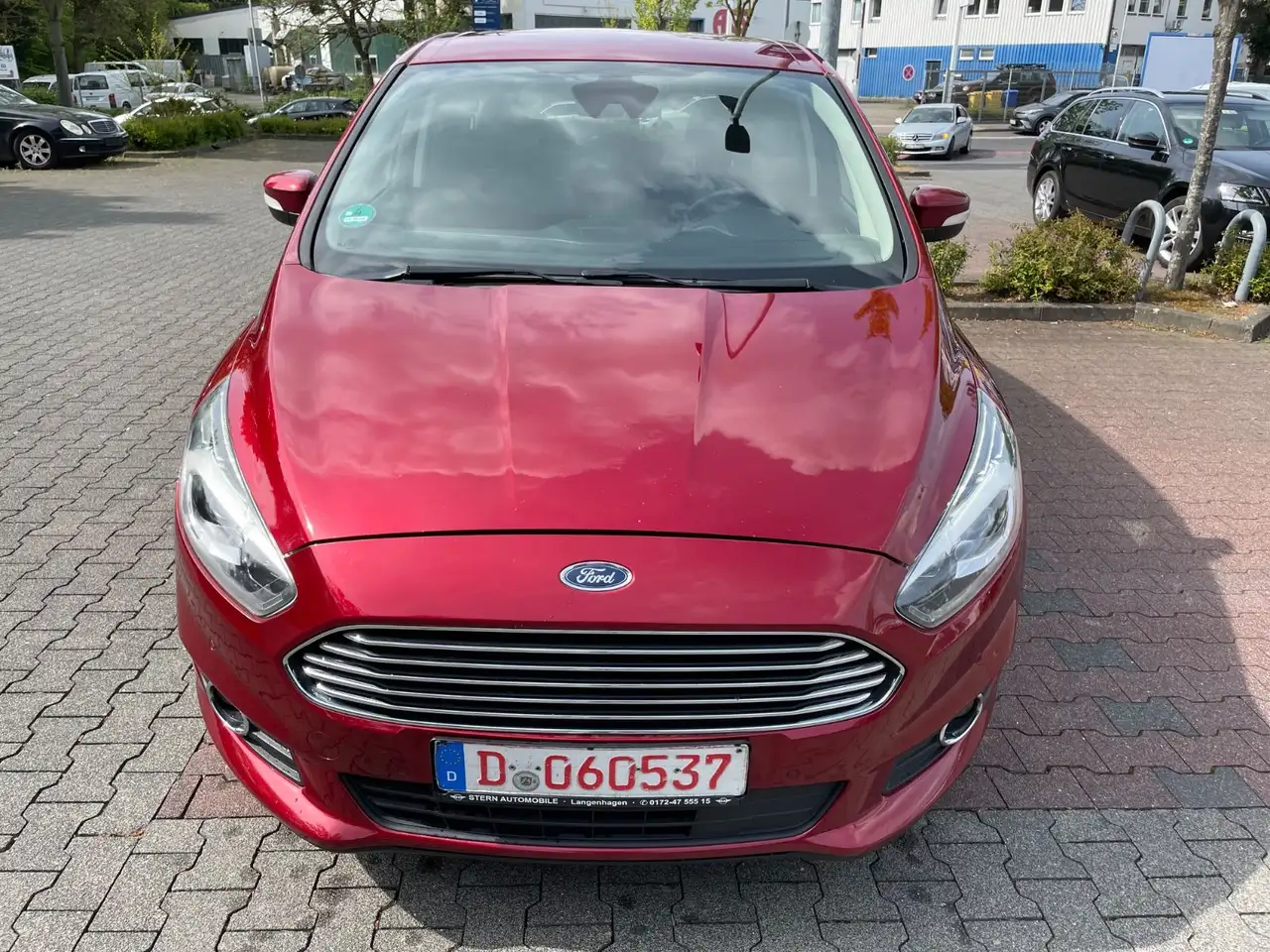FORD S-MAX BUSINESS - 150ch - 90 000KMS - SELLERIE CUIR - VOLANT CUIR