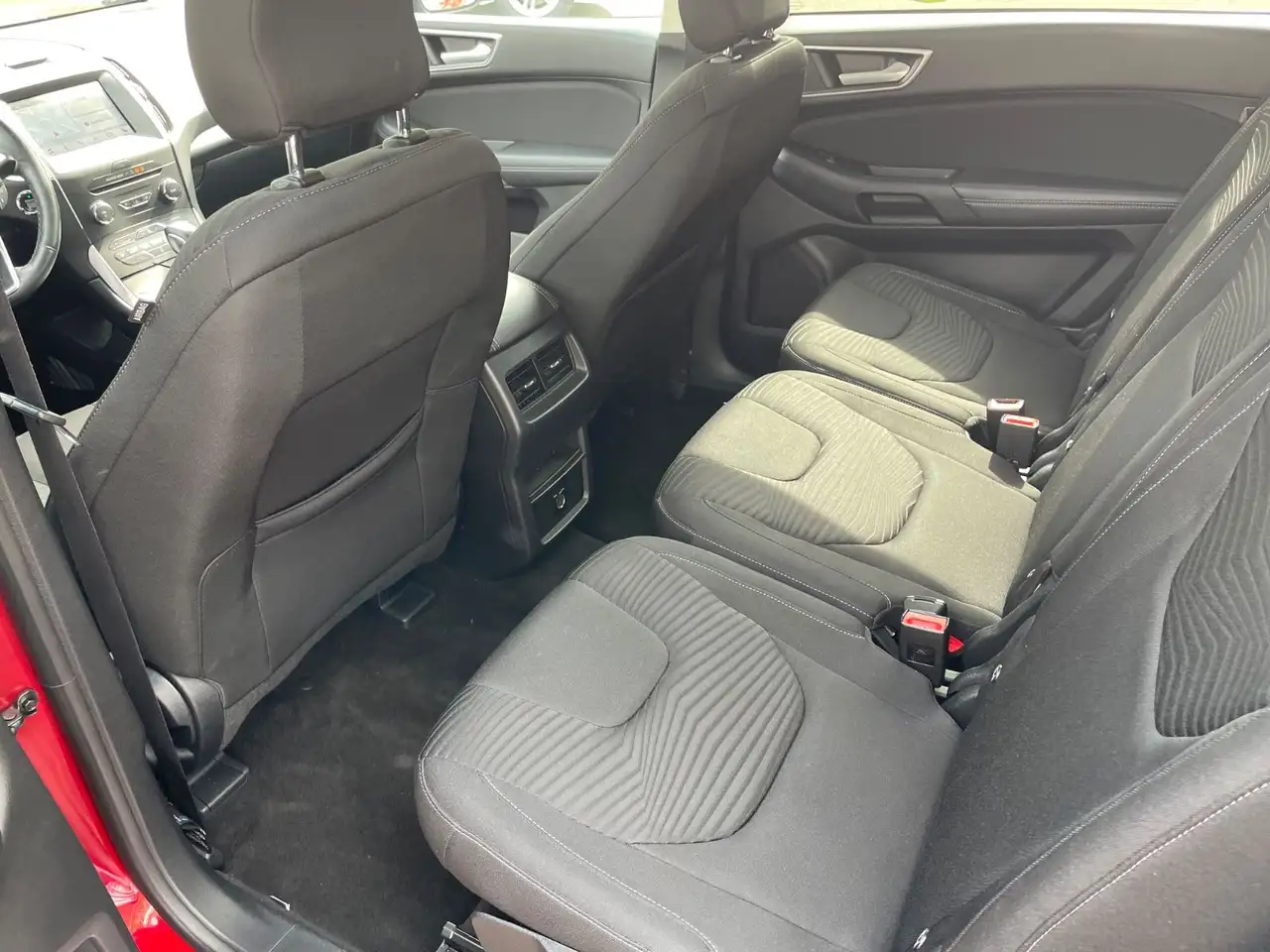 FORD S-MAX BUSINESS - 150ch - 90 000KMS - SELLERIE CUIR - VOLANT CUIR