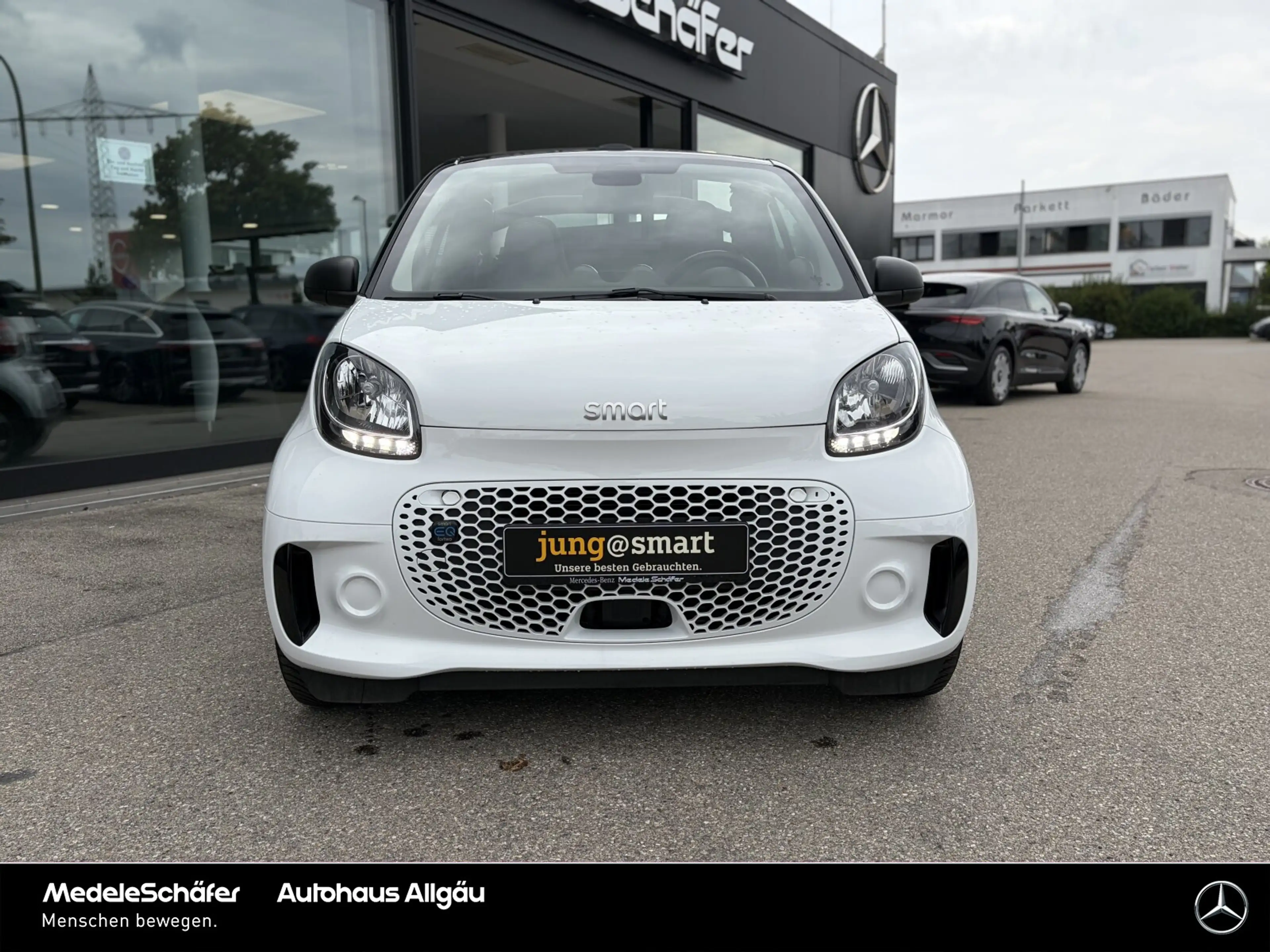 smart forTwo EQ fortwo cabrio Passion Sitzh Tempo PlusP 15"LM — photo 7
