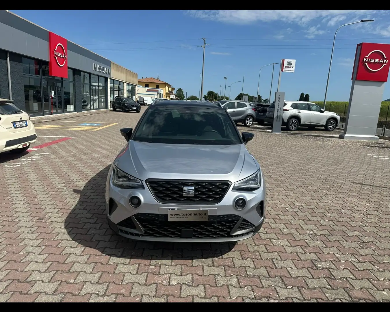 SEAT Arona 1.0 ecotsi FR 95cv Argento - 2