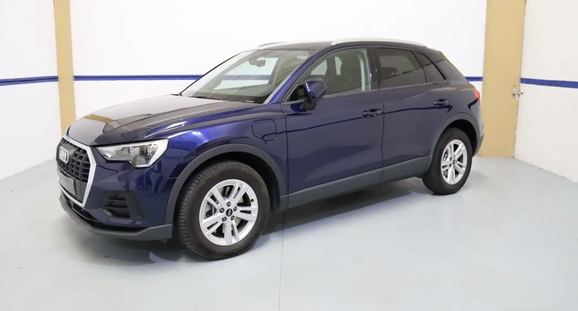 Audi Q3 45 TFSI e 180kW S tronic Advanced Blauw - 1