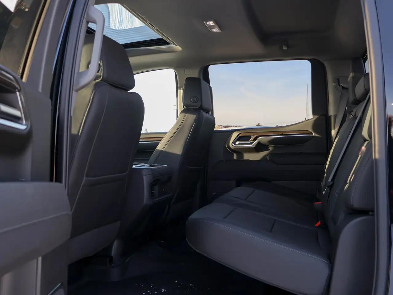Chevrolet Silverado 1500 снимка Chevrolet Silverado 1500