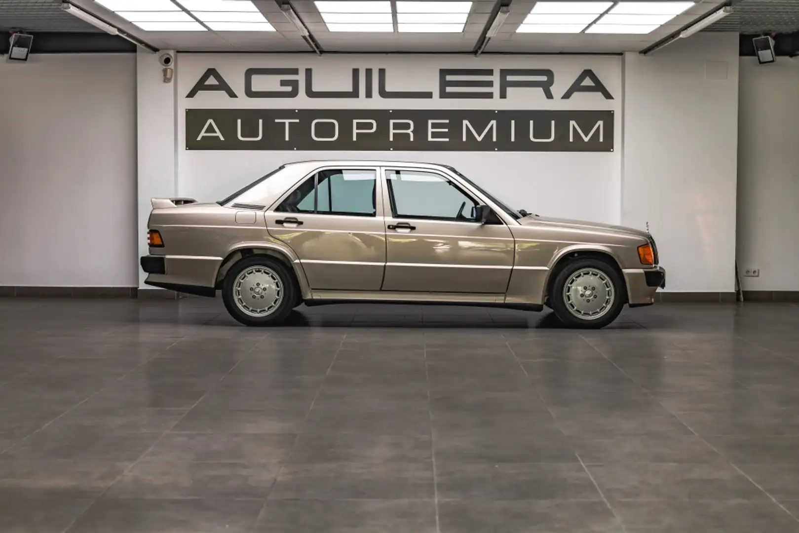Mercedes-Benz 190 190E 2.3-16 Silver - 2