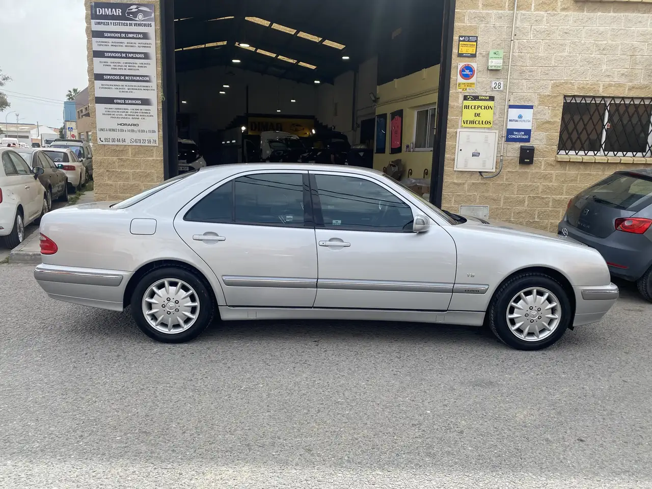 Mercedes-Benz E 200 K Elegance, foto 2
