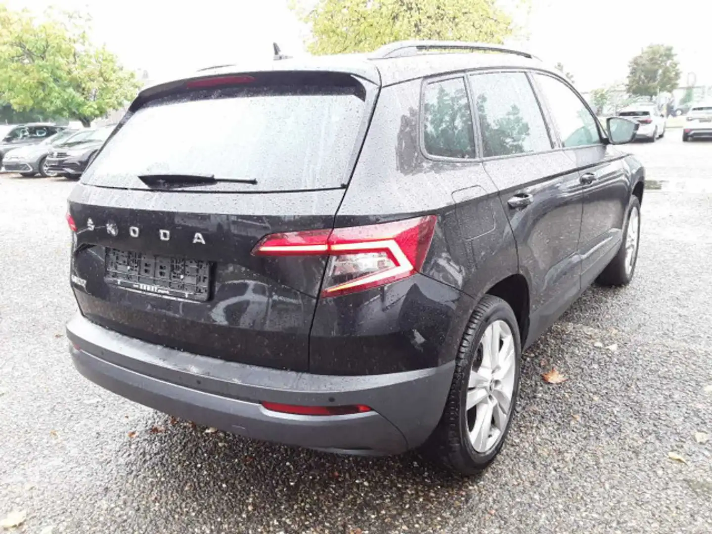 Skoda Karoq 1.5 TSI Style Pano+Standhz+LED+18"+App+Can Schwarz - 2
