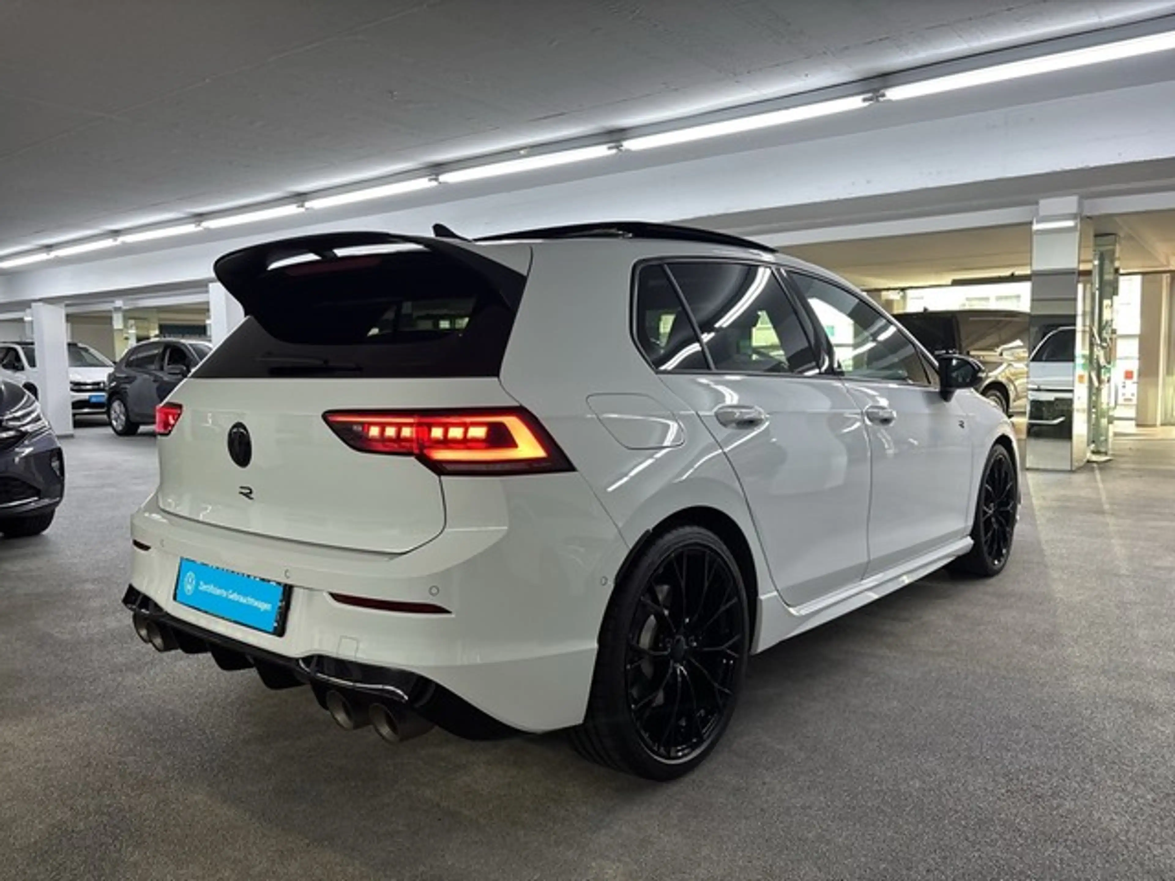 Volkswagen Golf R 2.0 TSI Black Edition 4M*Pano*Kamera*DCC* — photo 4