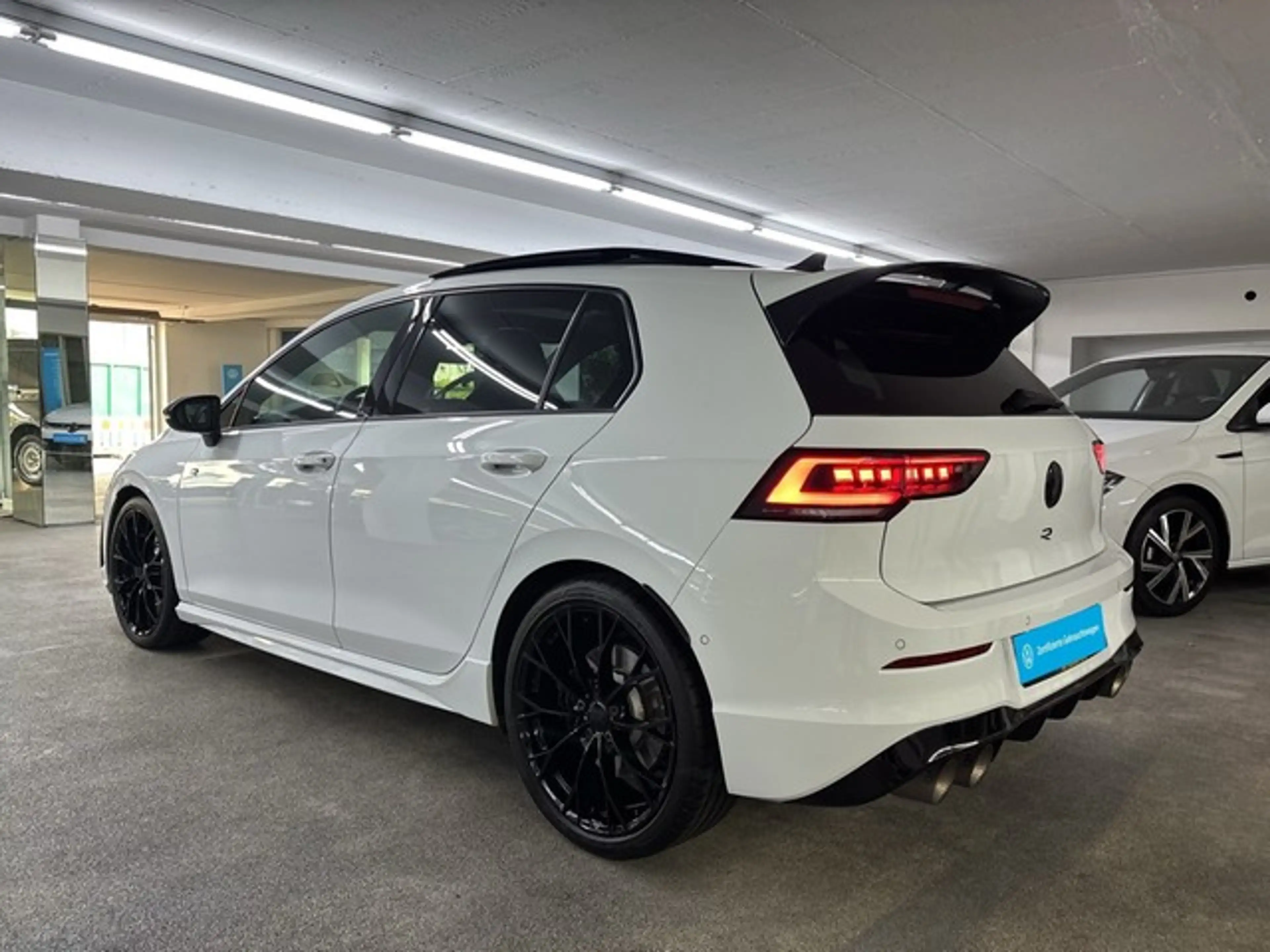 Volkswagen Golf R 2.0 TSI Black Edition 4M*Pano*Kamera*DCC* — photo 8