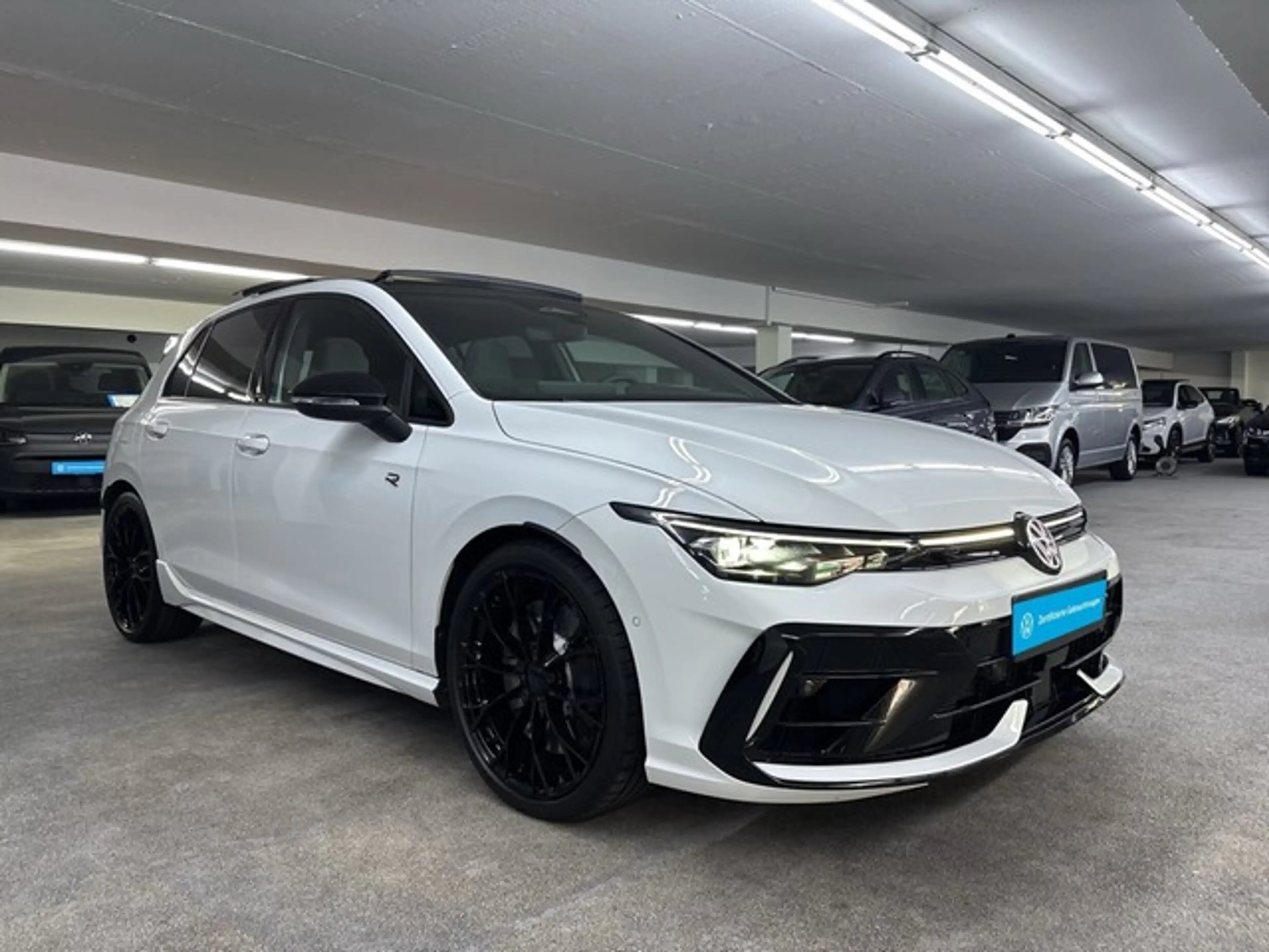 Volkswagen Golf R 2.0 TSI Black Edition 4M*Pano*Kamera*DCC* — photo 3
