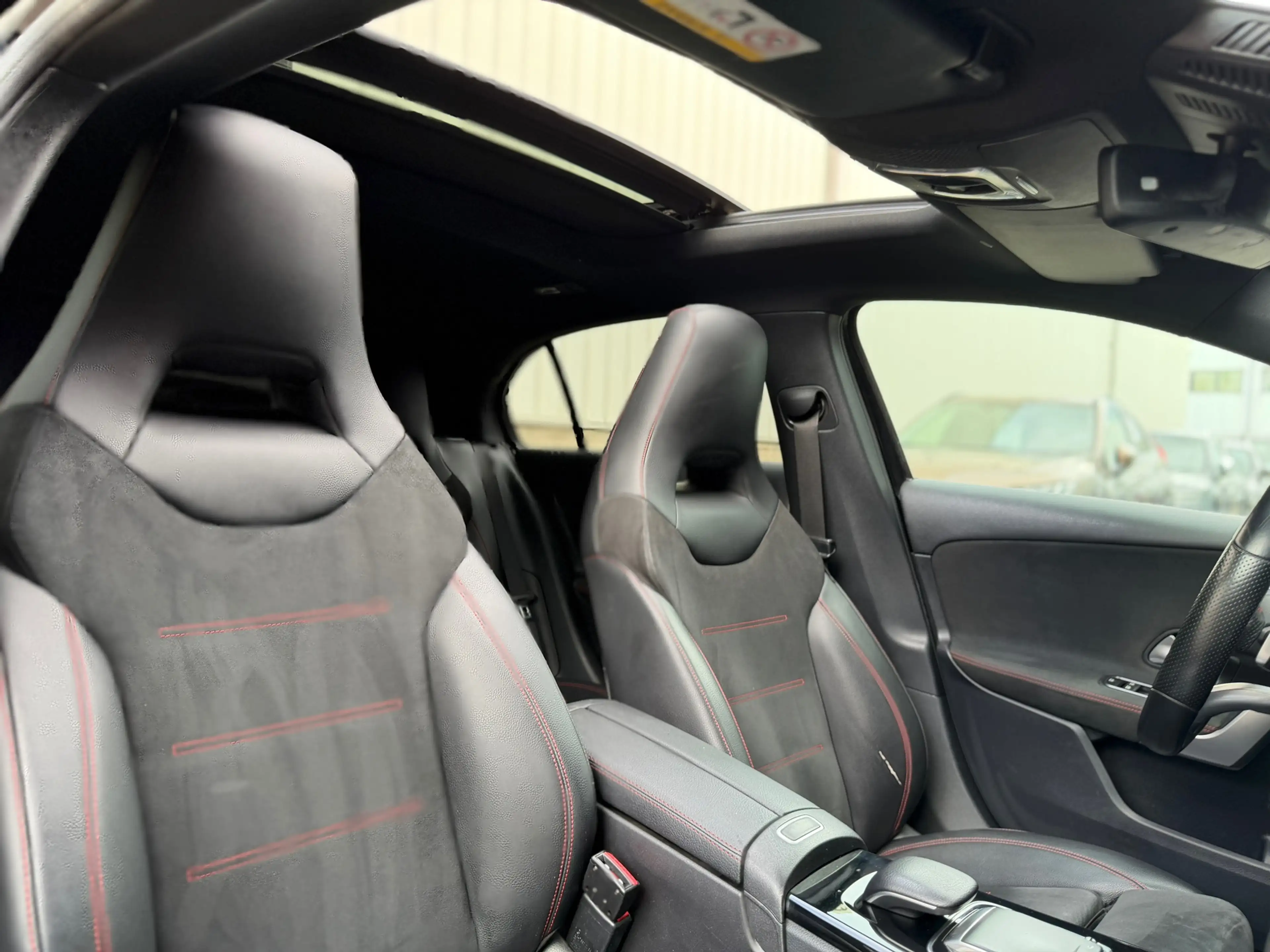 Mercedes-Benz A 250 AMG Pano Sfeer Carplay Acc — photo 19