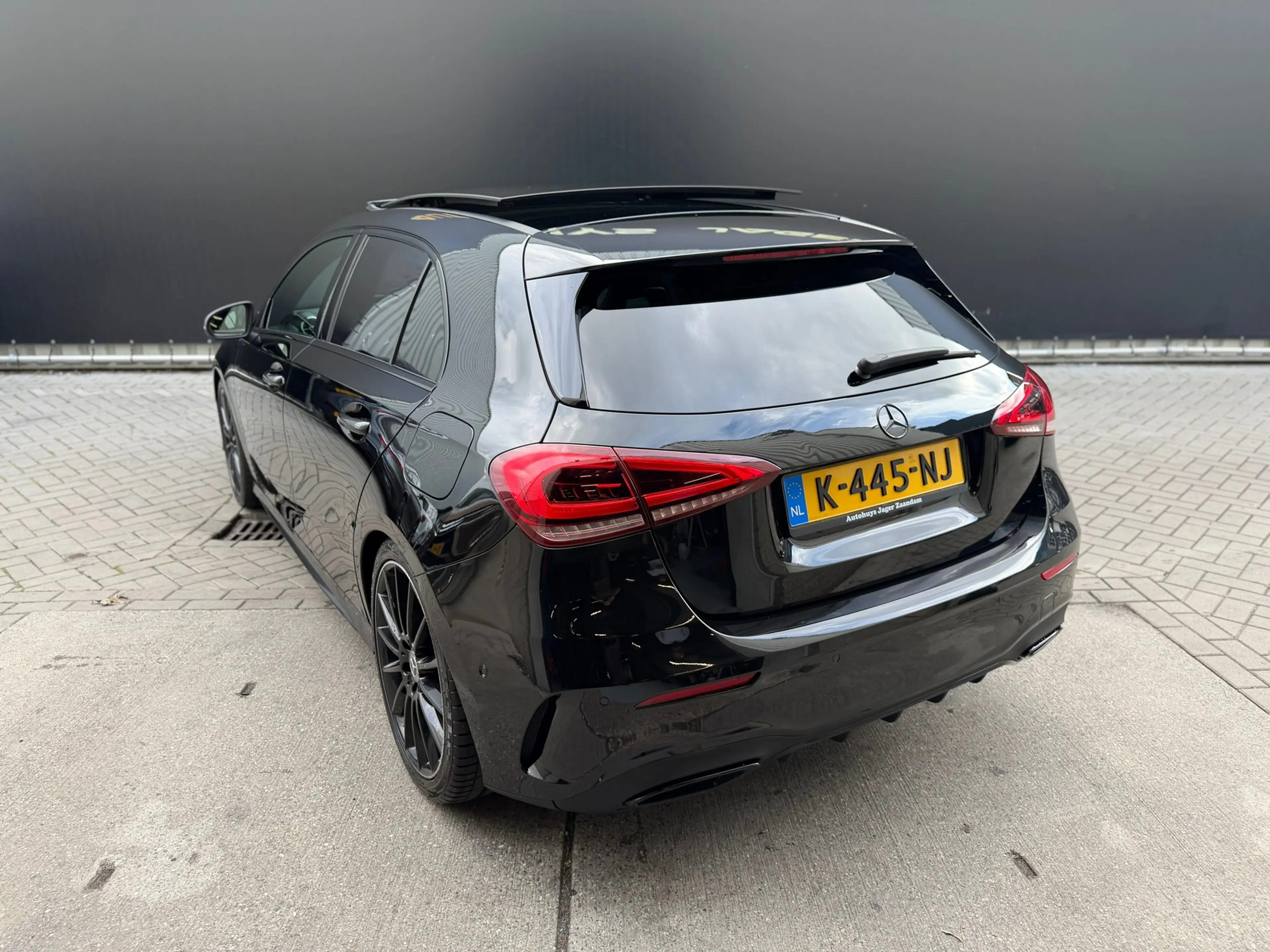 Mercedes-Benz A 250 AMG Pano Sfeer Carplay Acc — photo 6