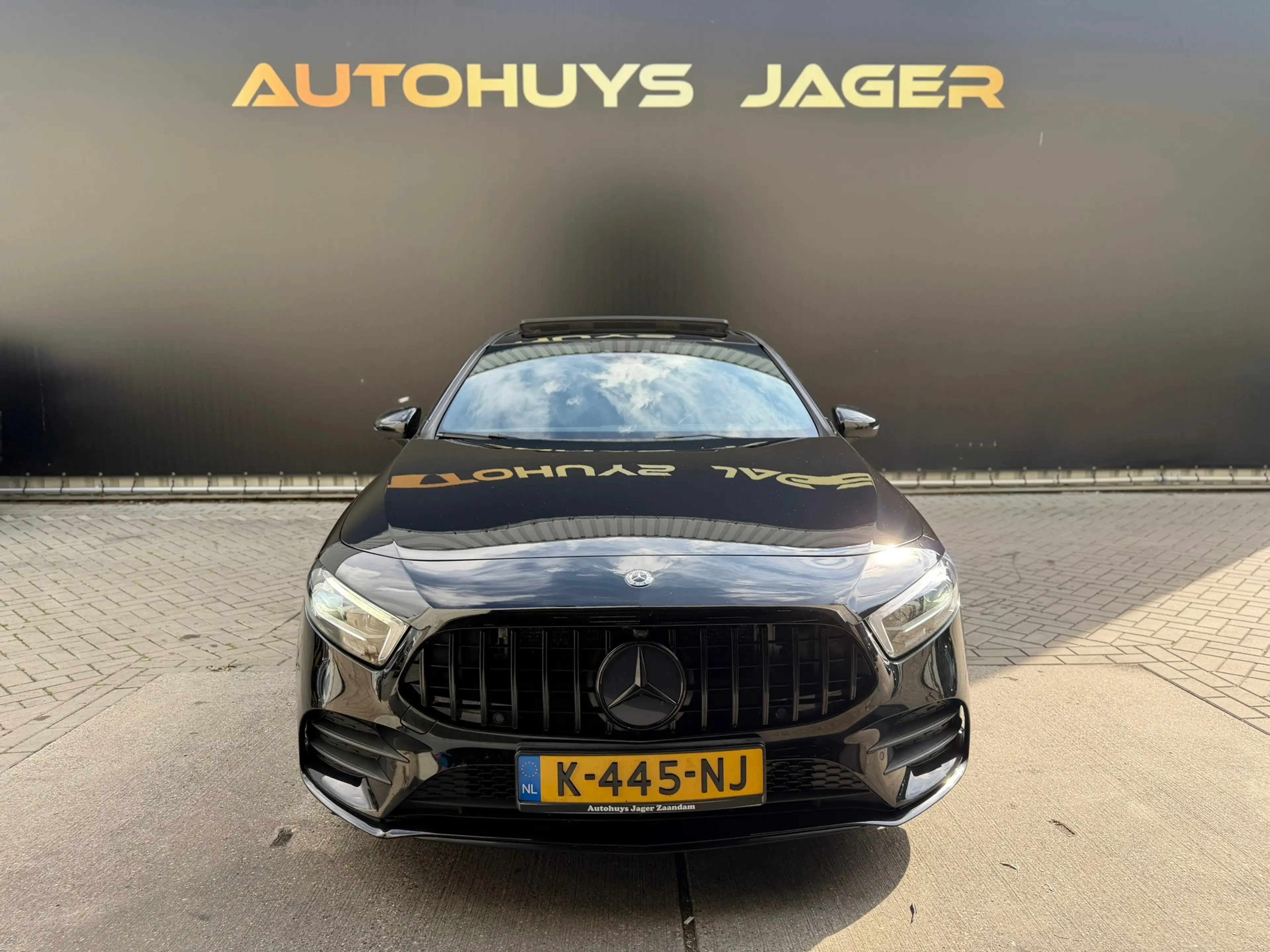 Mercedes-Benz A 250 AMG Pano Sfeer Carplay Acc — photo 12