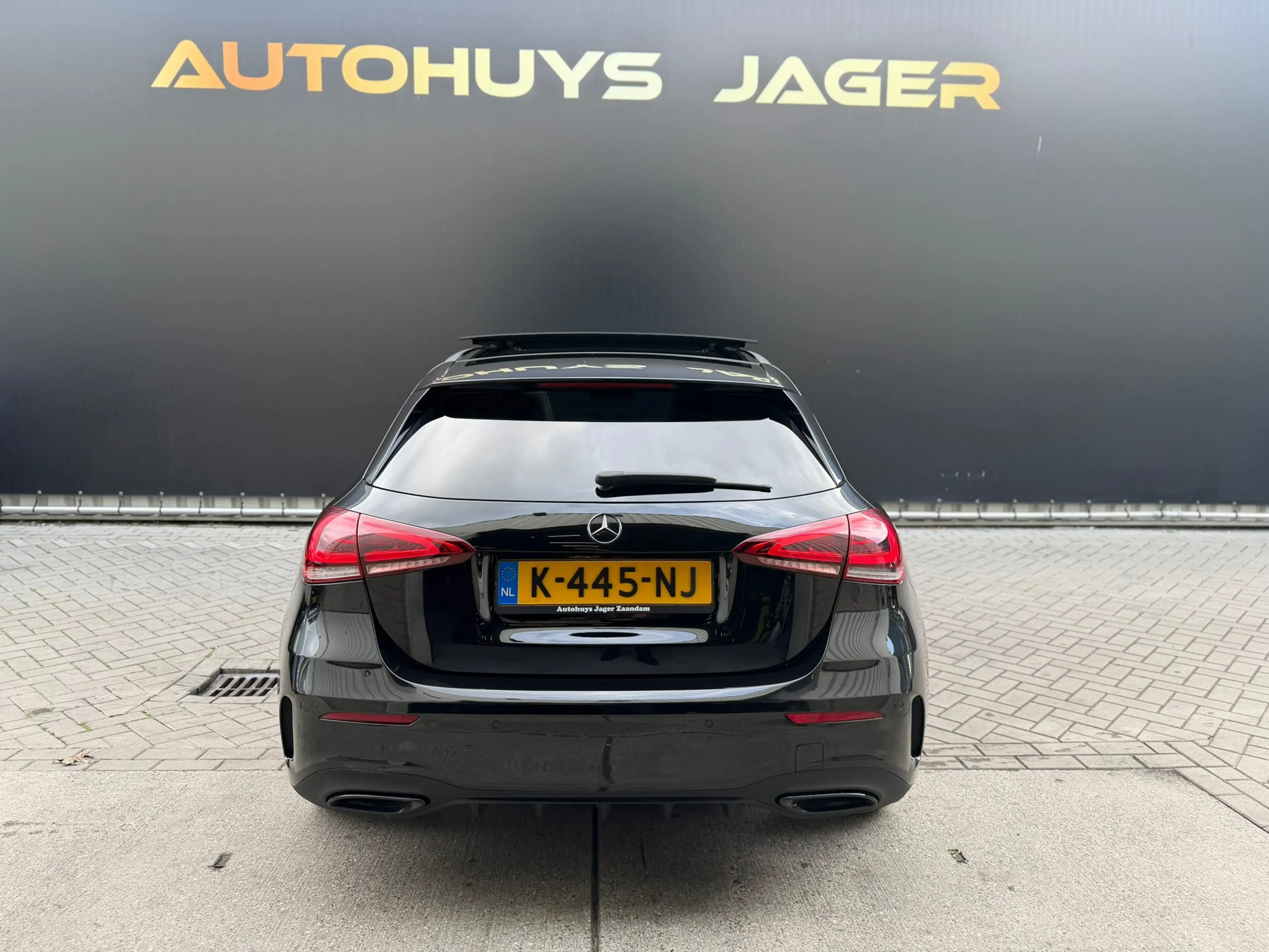 Mercedes-Benz A 250 AMG Pano Sfeer Carplay Acc — photo 7