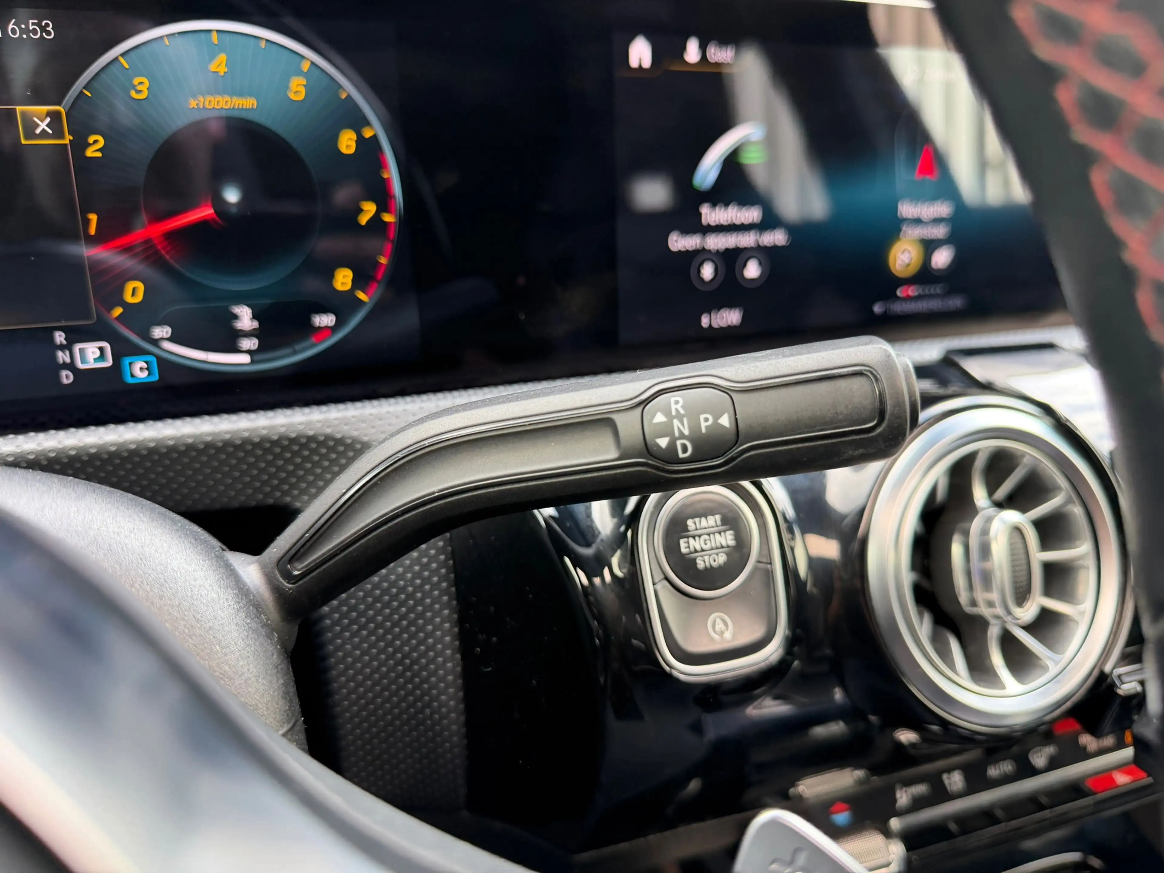 Mercedes-Benz A 250 AMG Pano Sfeer Carplay Acc — photo 35