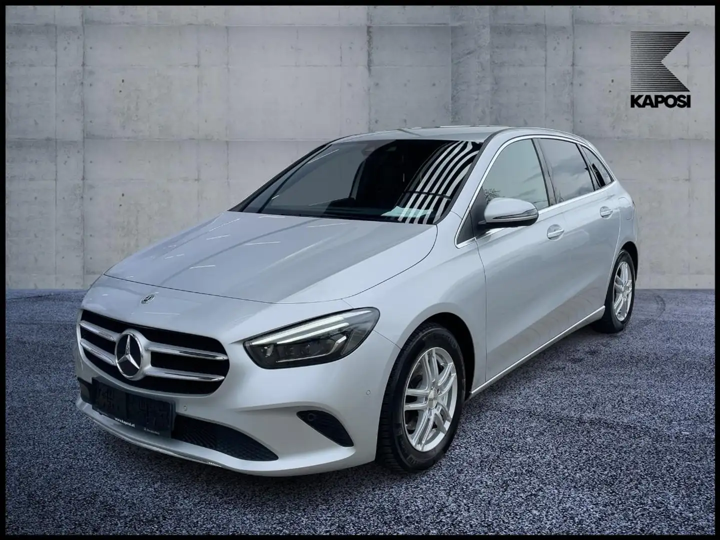 Mercedes-Benz B 180 Progressive KeyLess PDC SHZ SpurH LED MBUX Silber - 1