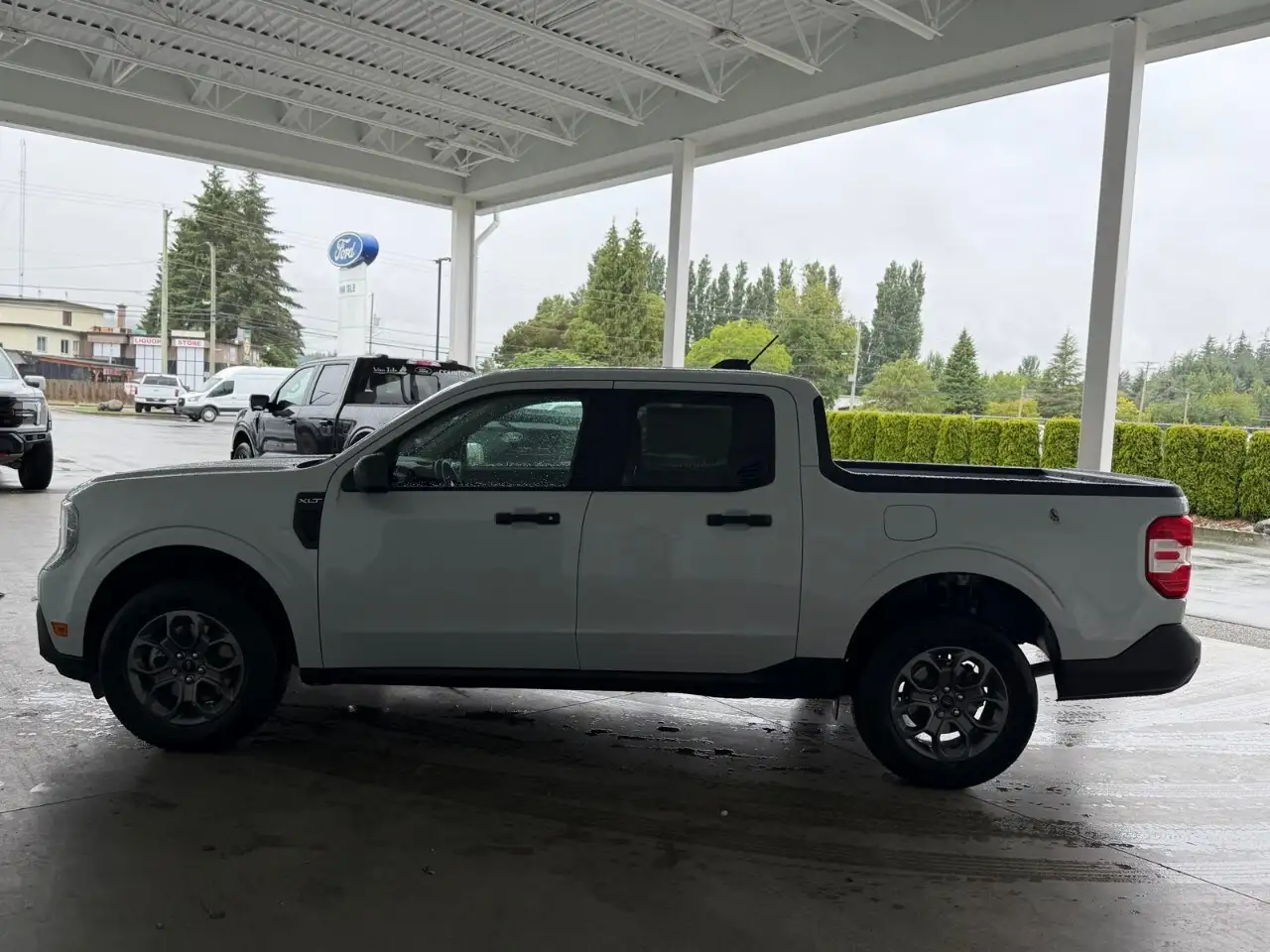 Ford Maverick снимка Ford Maverick