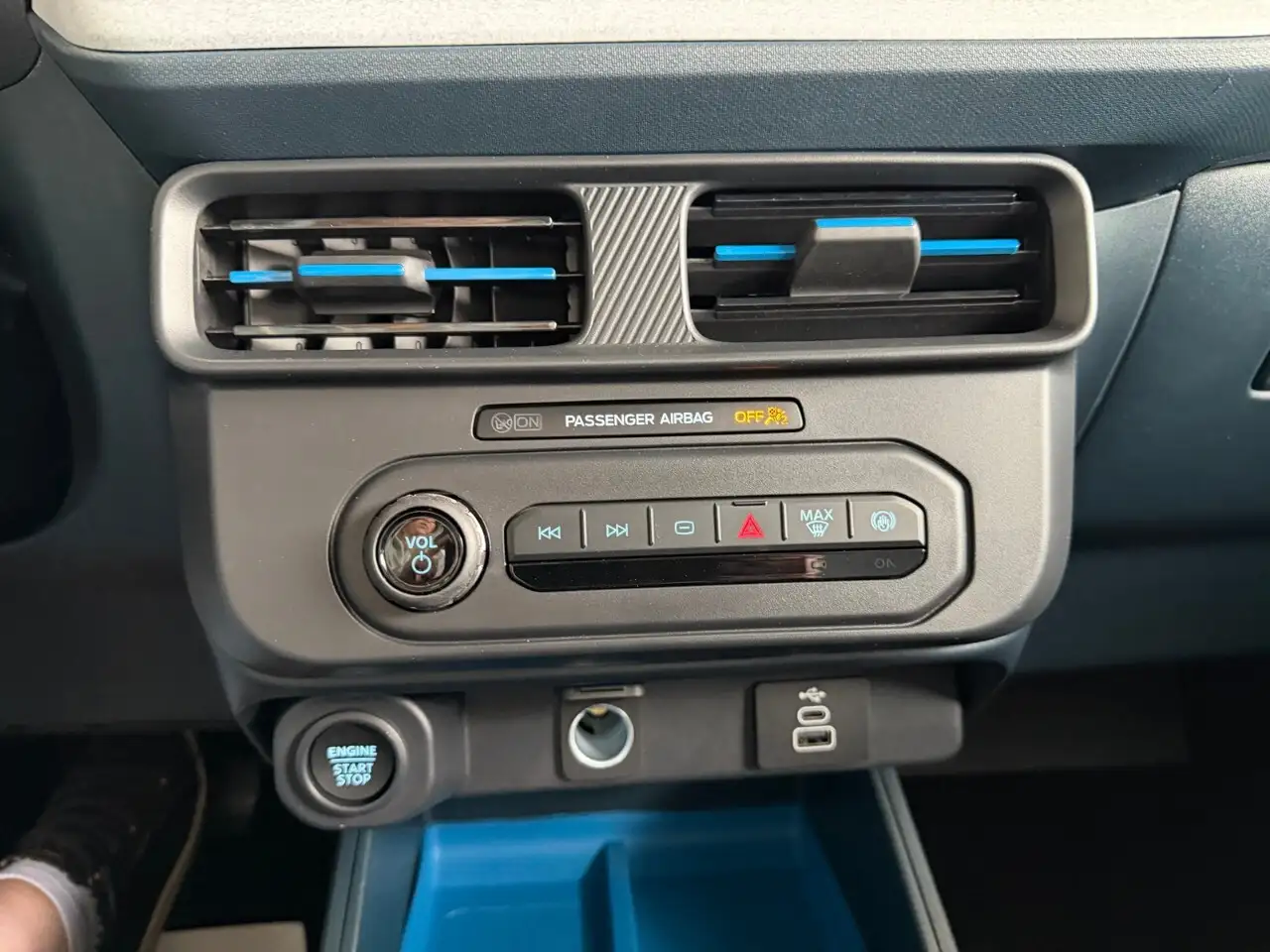 Ford Maverick снимка Ford Maverick