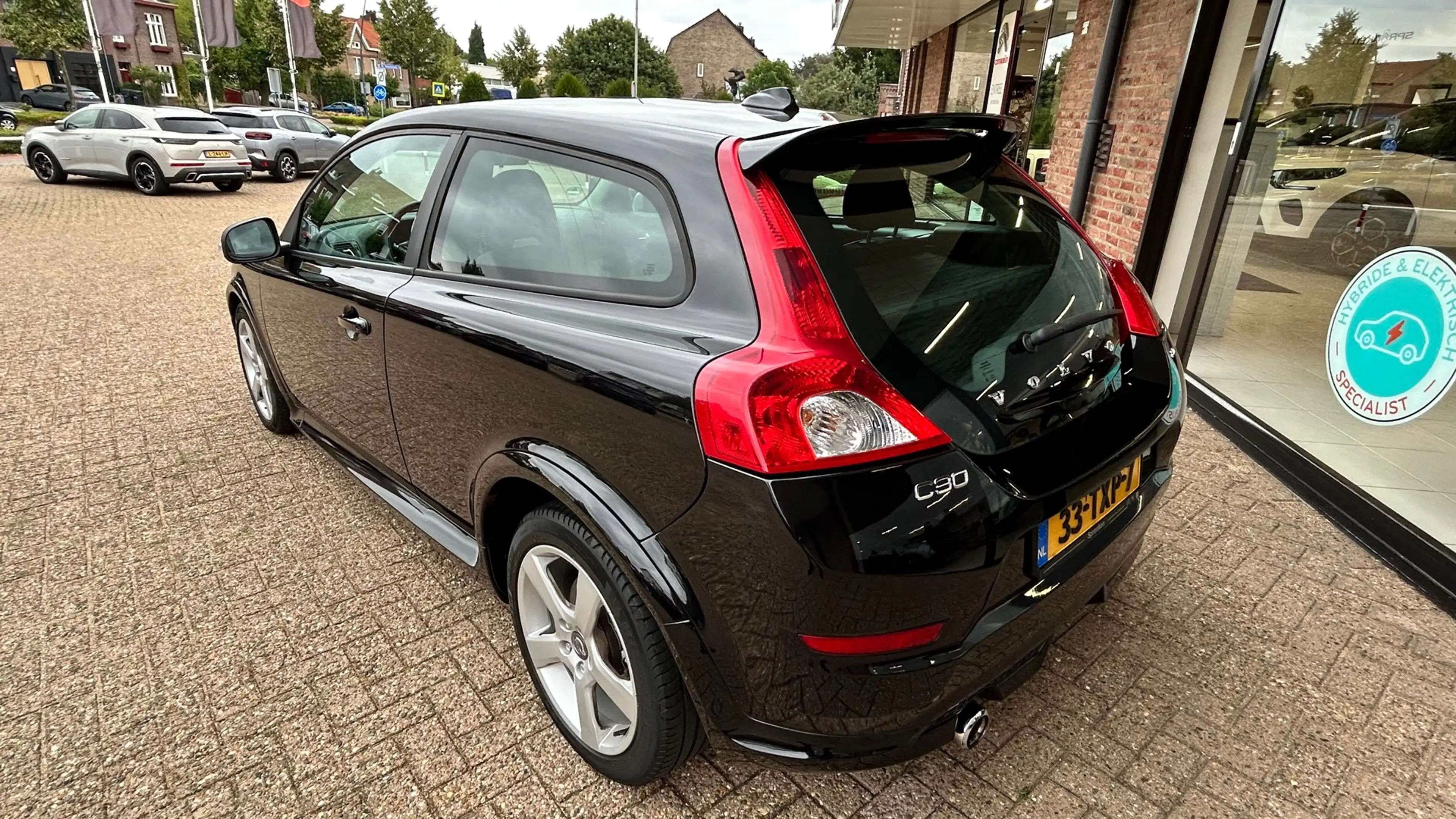 Volvo C30 2.0 R-Edition — photo 7