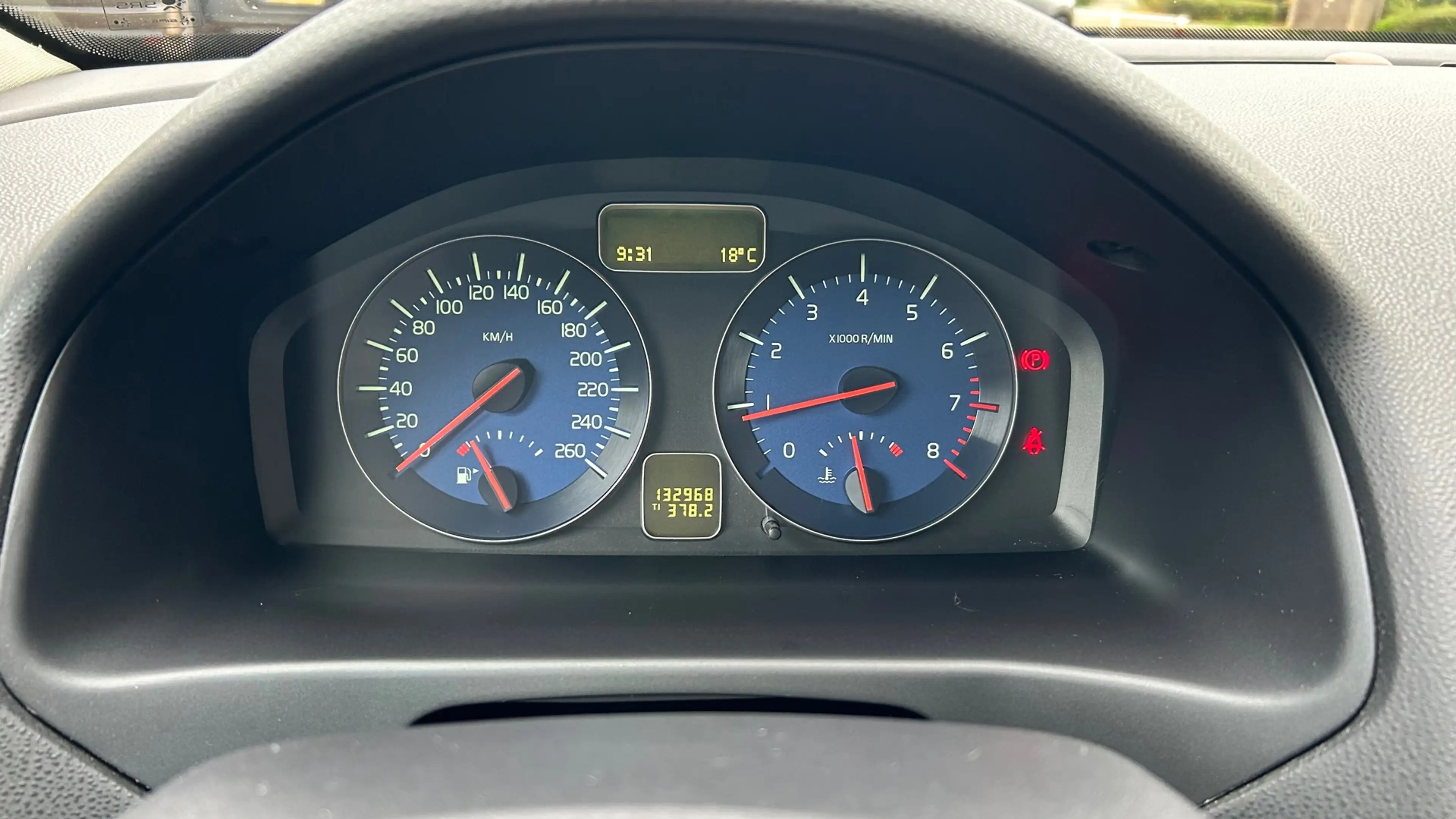 Volvo C30 2.0 R-Edition — photo 11