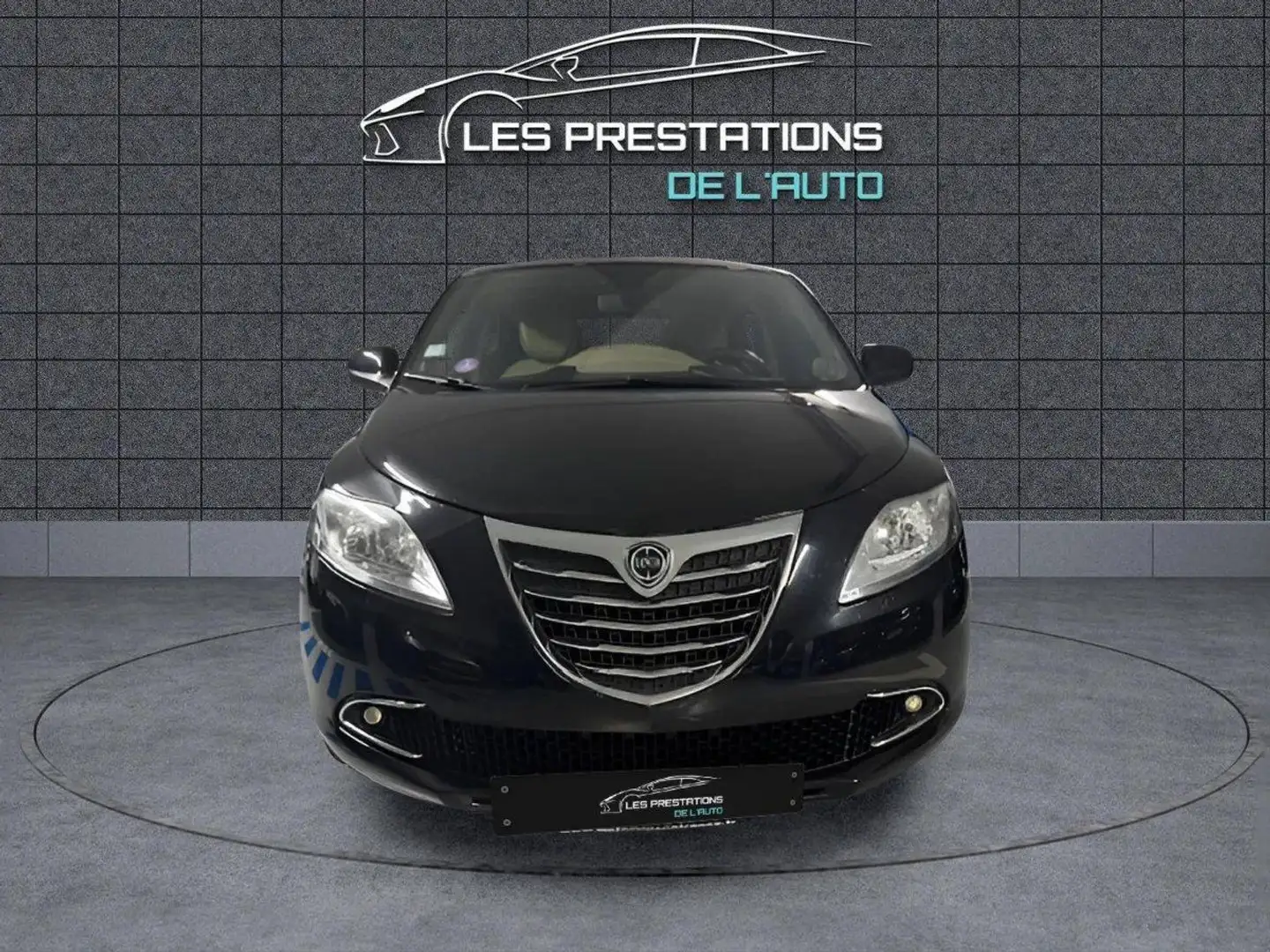 Lancia Y 1.2 69CH PLATINIUM Negro - 2